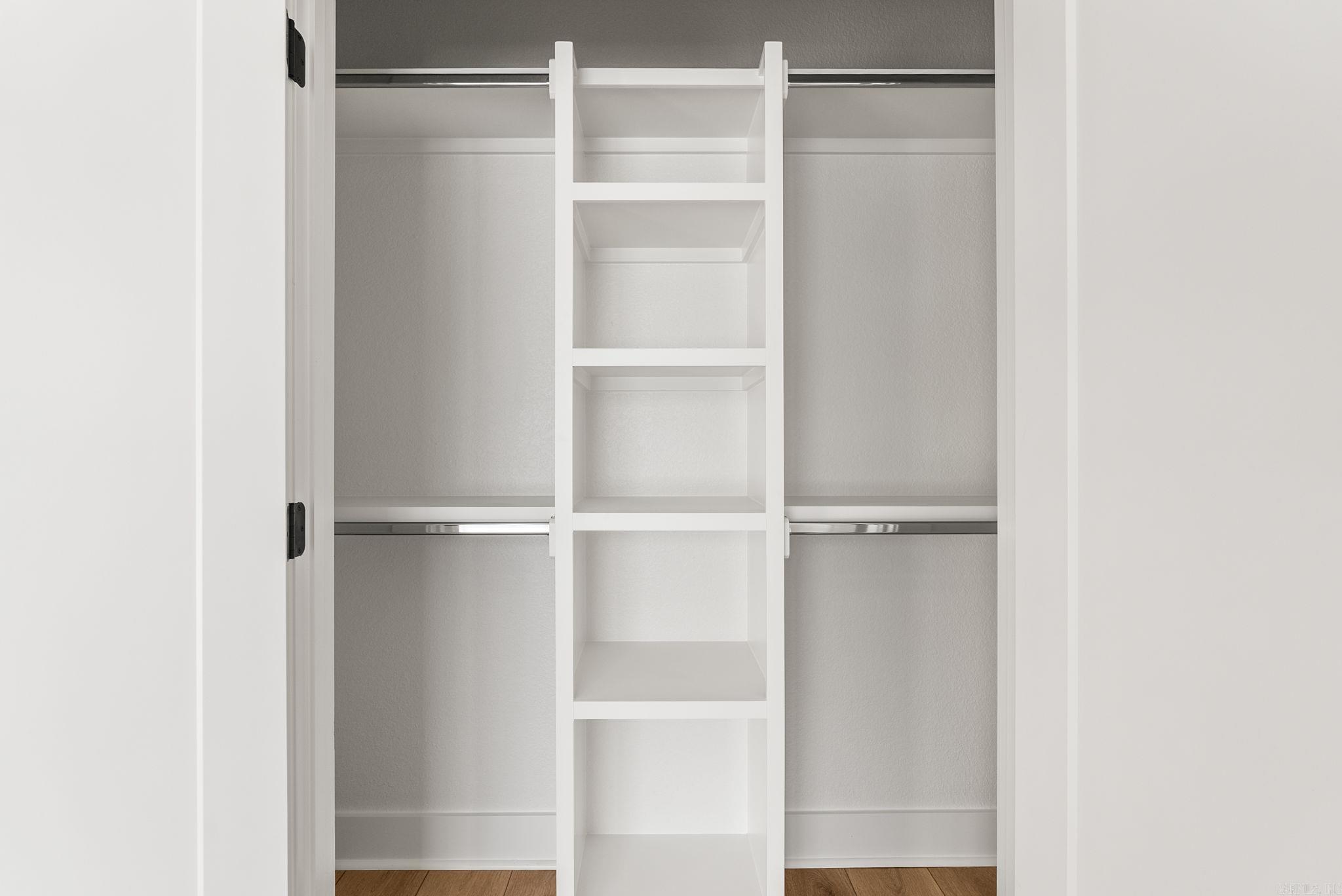 IVY PLACE - Residential