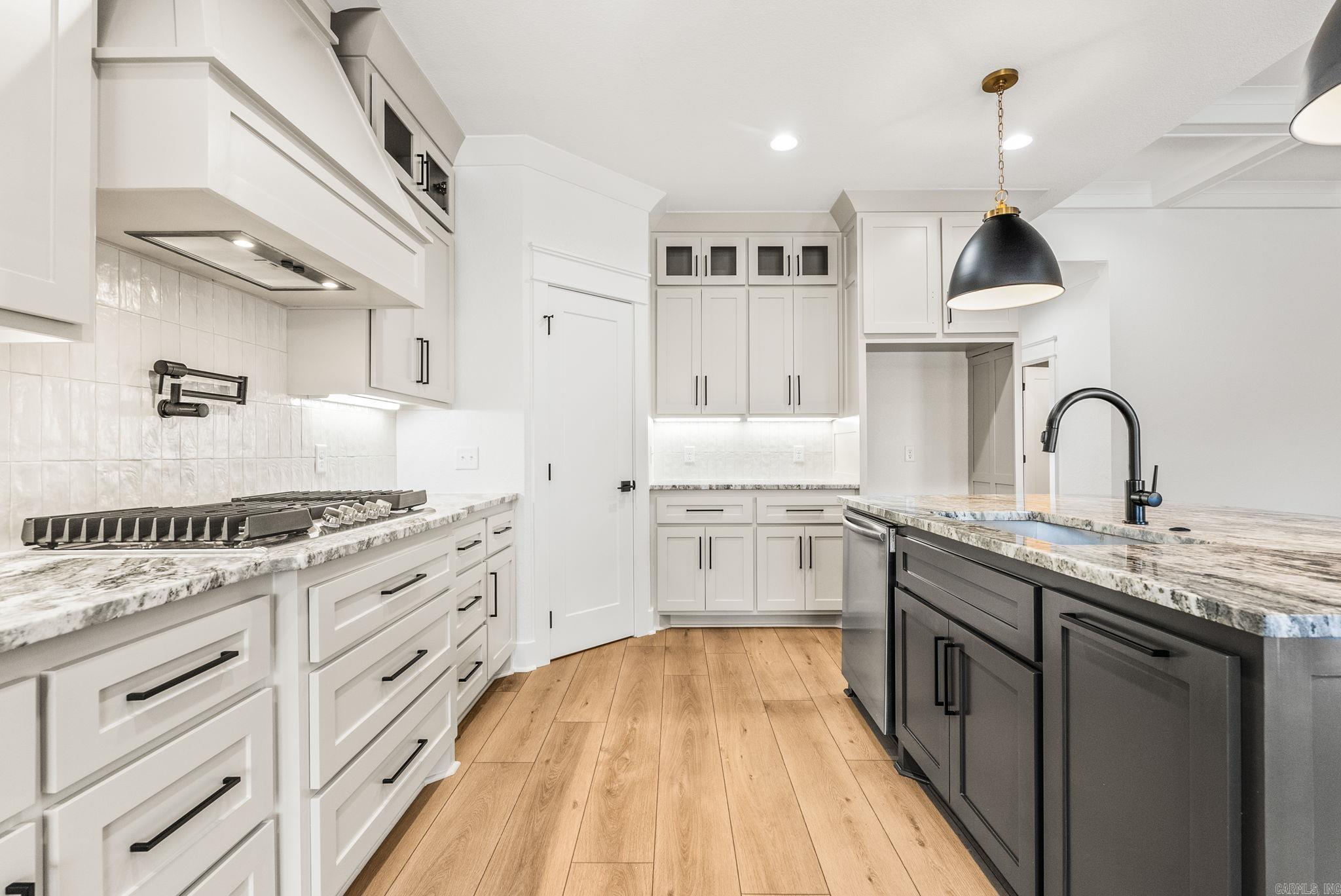 IVY PLACE - Residential