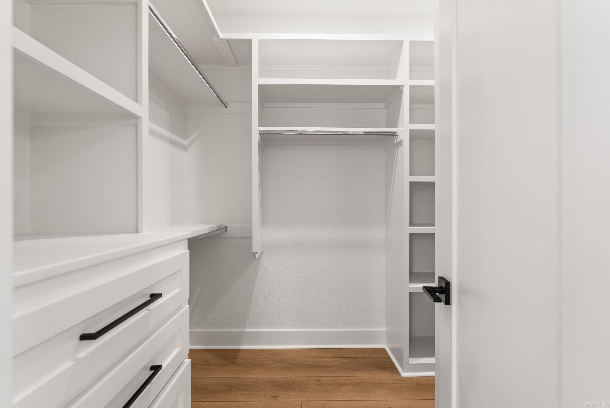 IVY PLACE - Residential