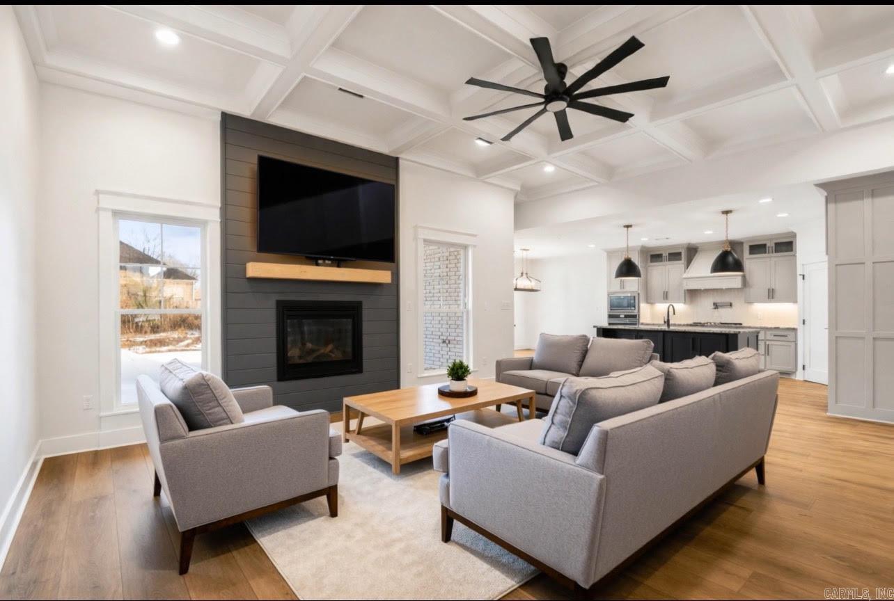 IVY PLACE - Residential