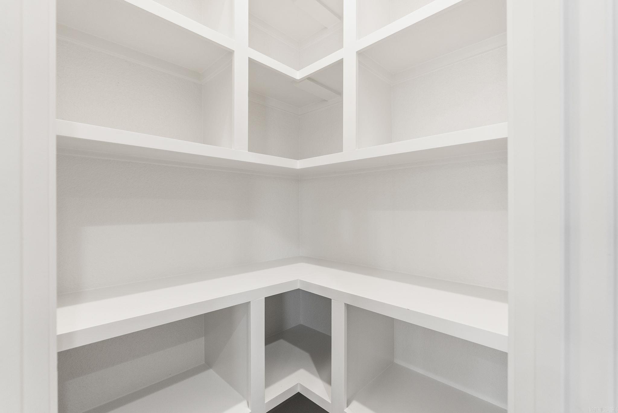 IVY PLACE - Residential