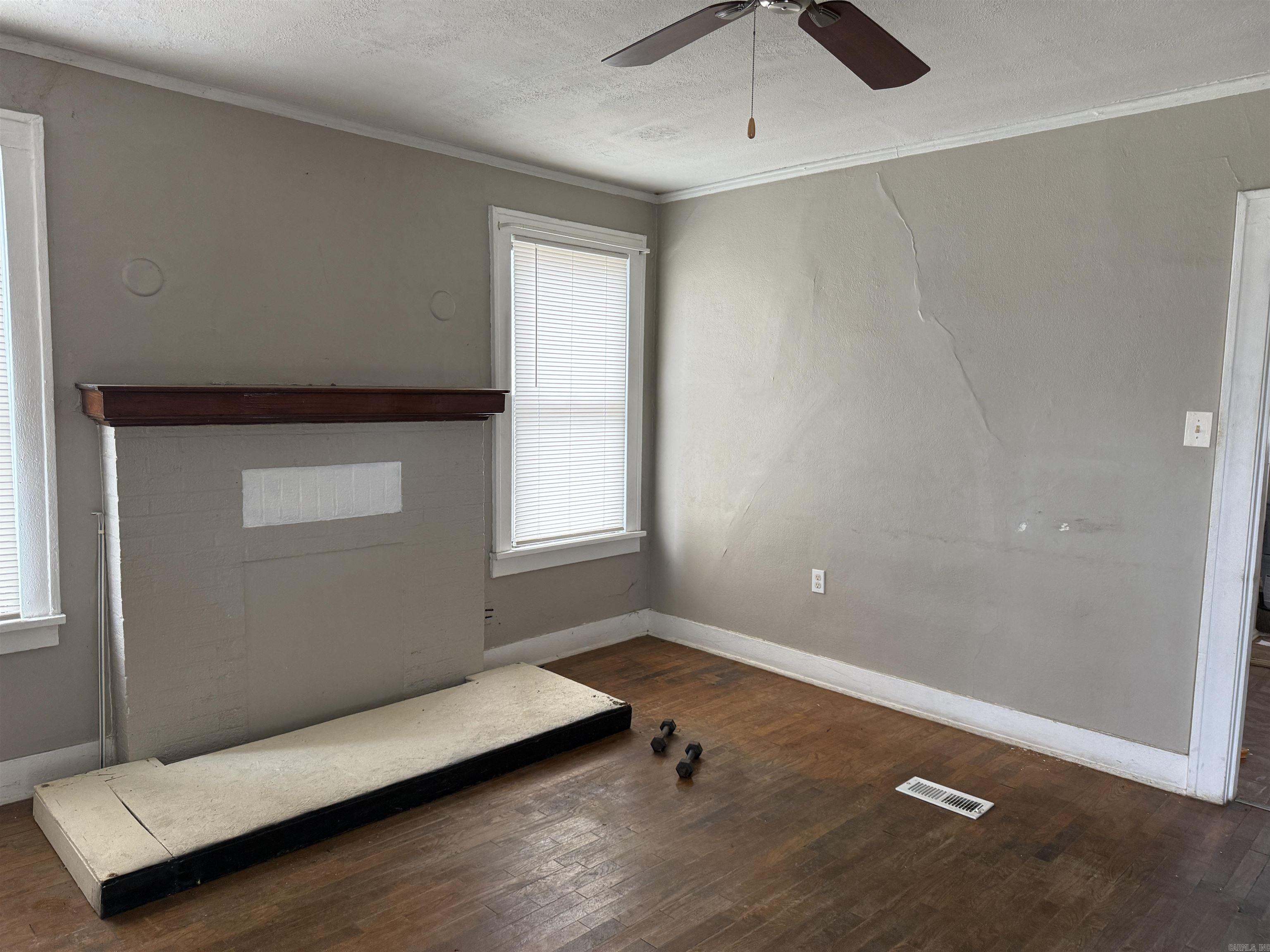 WAYMANS - Residential