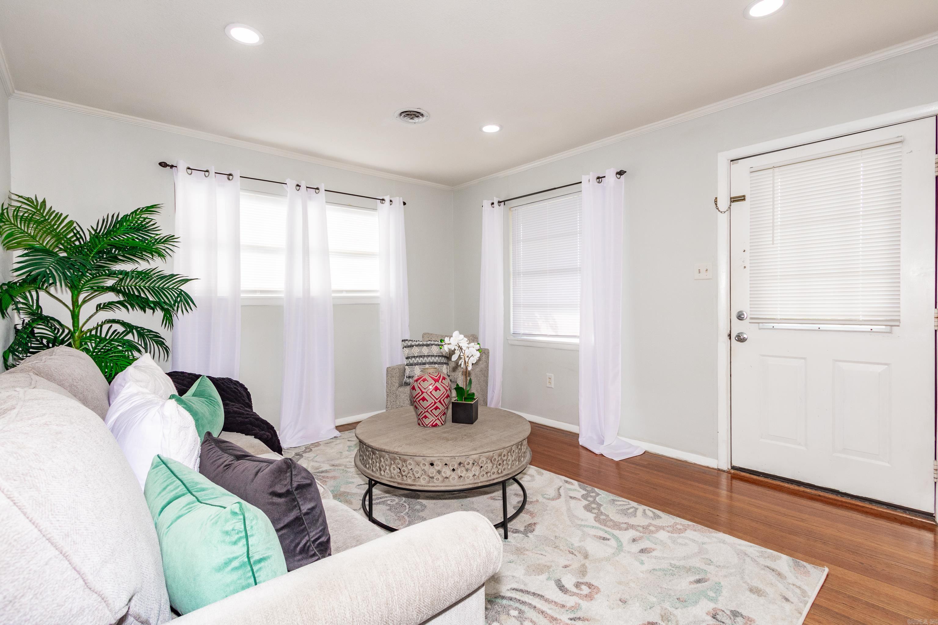 VALLEY VIEW - Residential