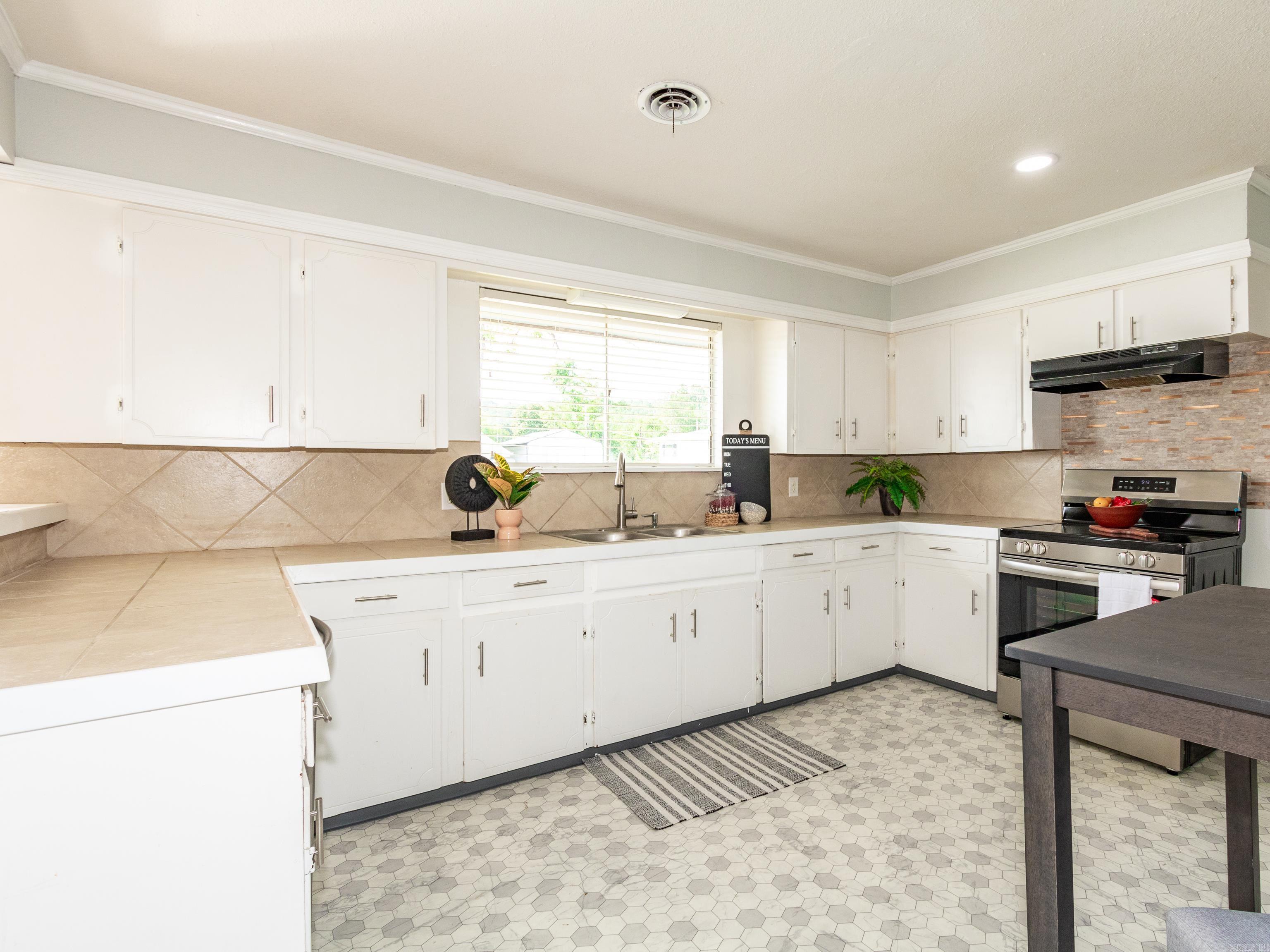 VALLEY VIEW - Residential