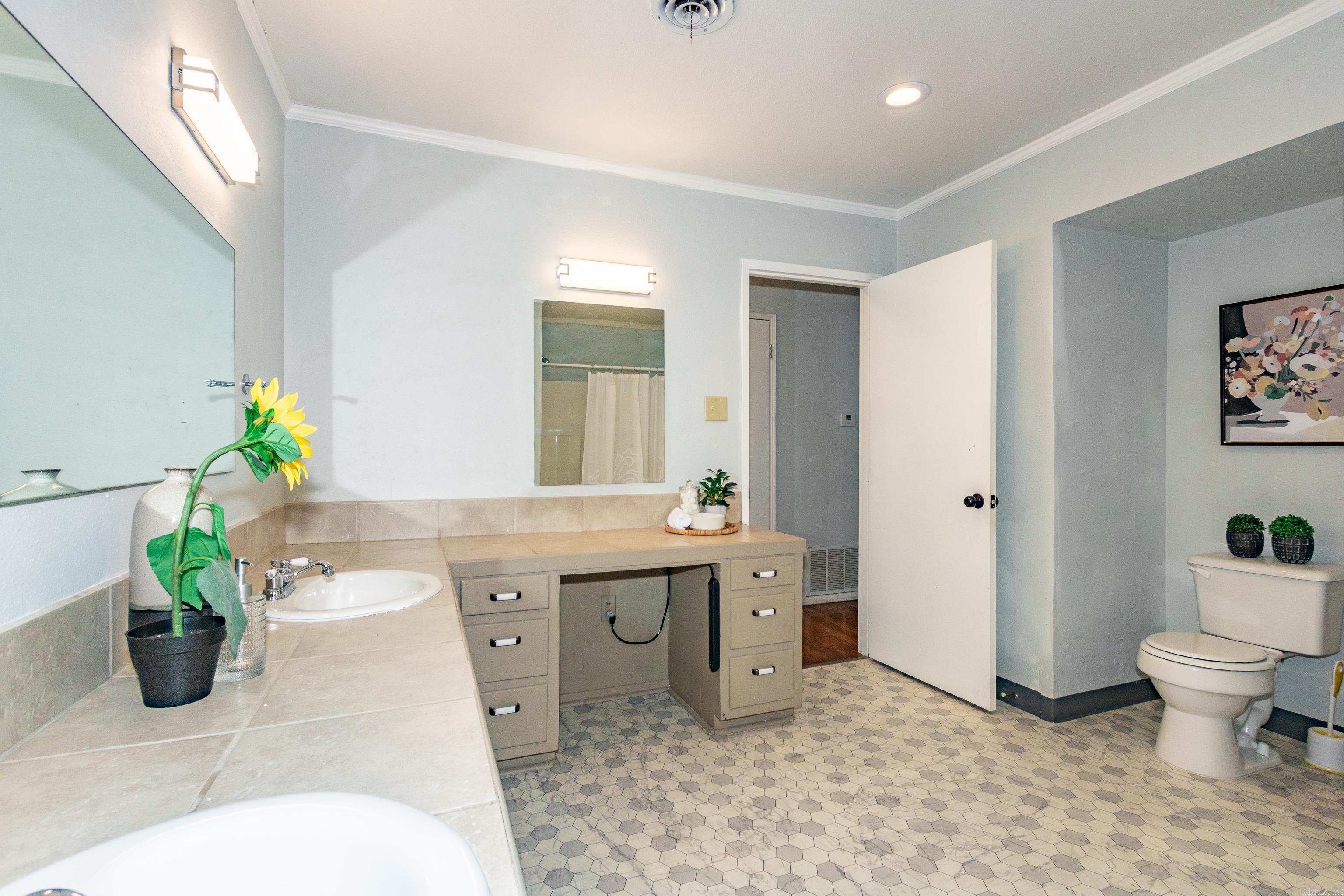 VALLEY VIEW - Residential