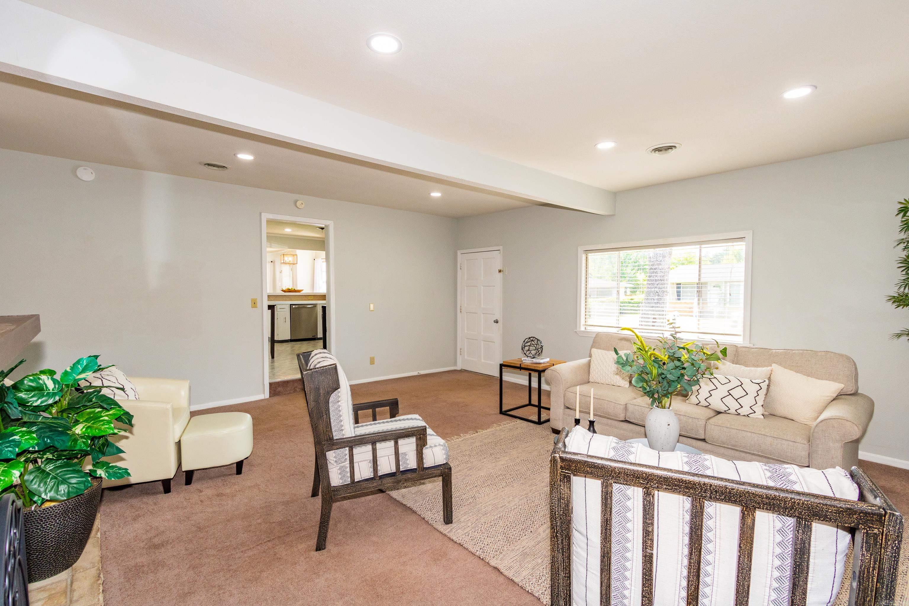 VALLEY VIEW - Residential