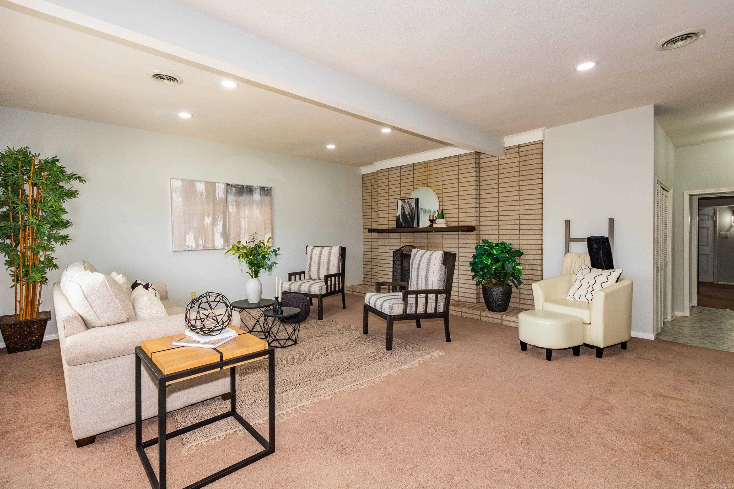 VALLEY VIEW - Residential