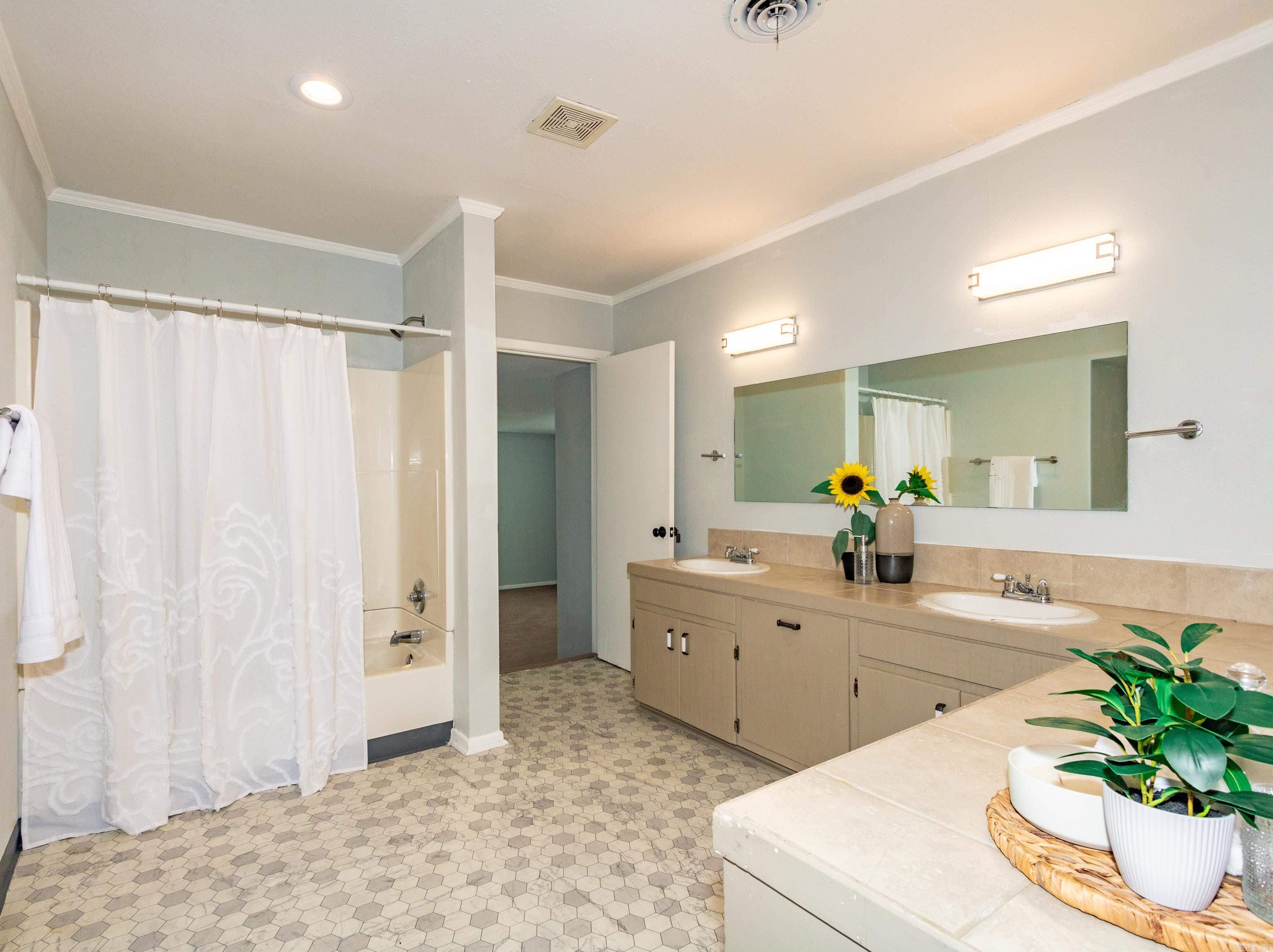 VALLEY VIEW - Residential