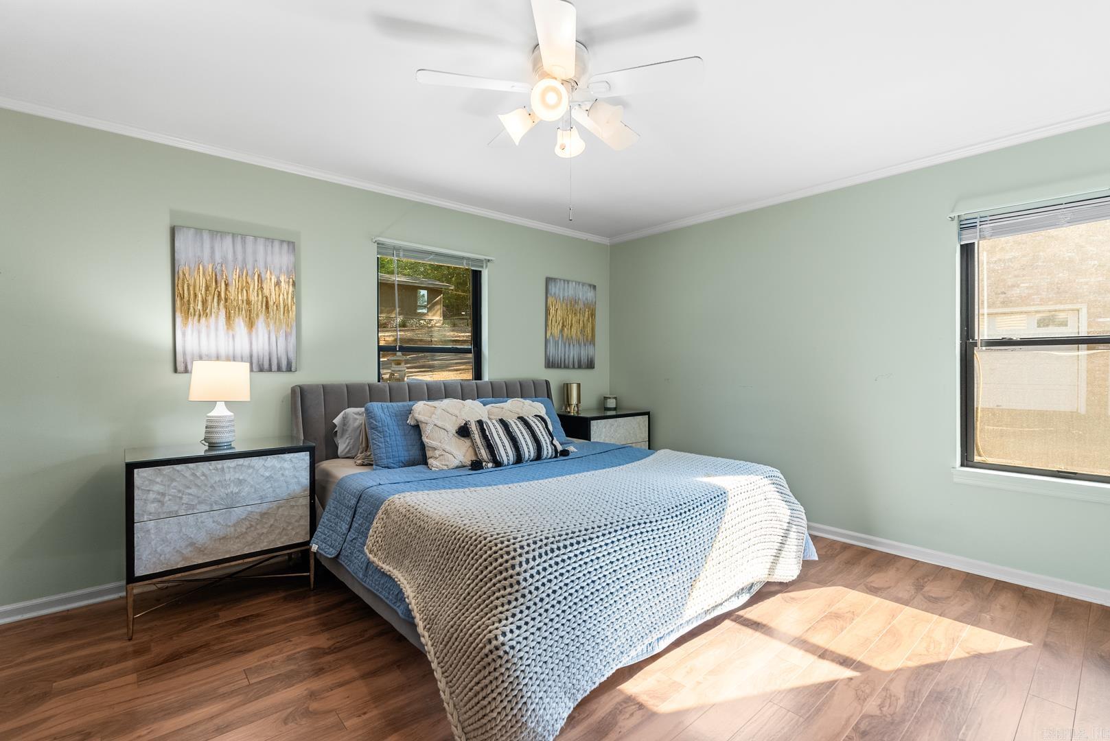 MEEKS MANOR - Residential