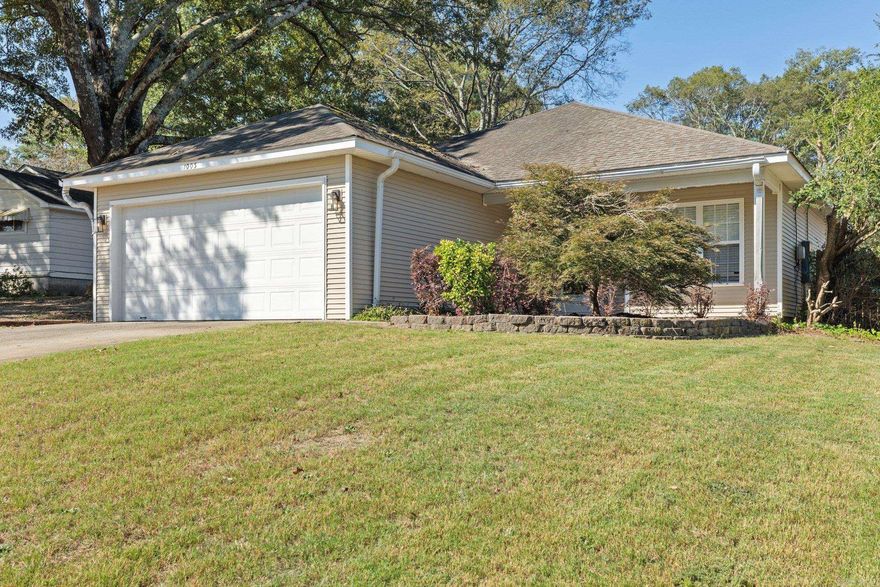 Welcome to 1003 Canterbury St, Benton, AR 72015! This charming 3-bedroom, 2-bathroom home offers comfort and convenience in a desirable neighborhood. The open floor plan features a spacious living area which is perfect for gatherings. The kitchen a lot of room for your inner chef and ample storage space. Retreat to the primary bedroom with an ensuite bathroom for privacy and relaxation. Enjoy outdoor living with a covered deck and large fenced backyard, ideal for entertaining or enjoying peaceful evenings. Conveniently located near schools, parks, and shopping, this home combines quality living with a prime location. Don't miss out on this opportunity – schedule your showing today!