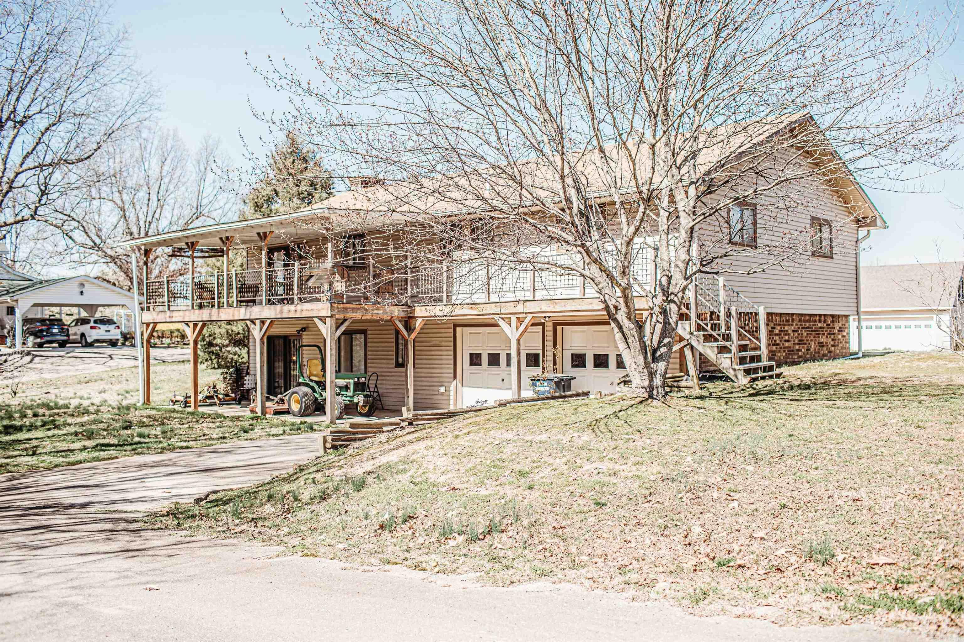 HILLCREST ESTATES - Residential