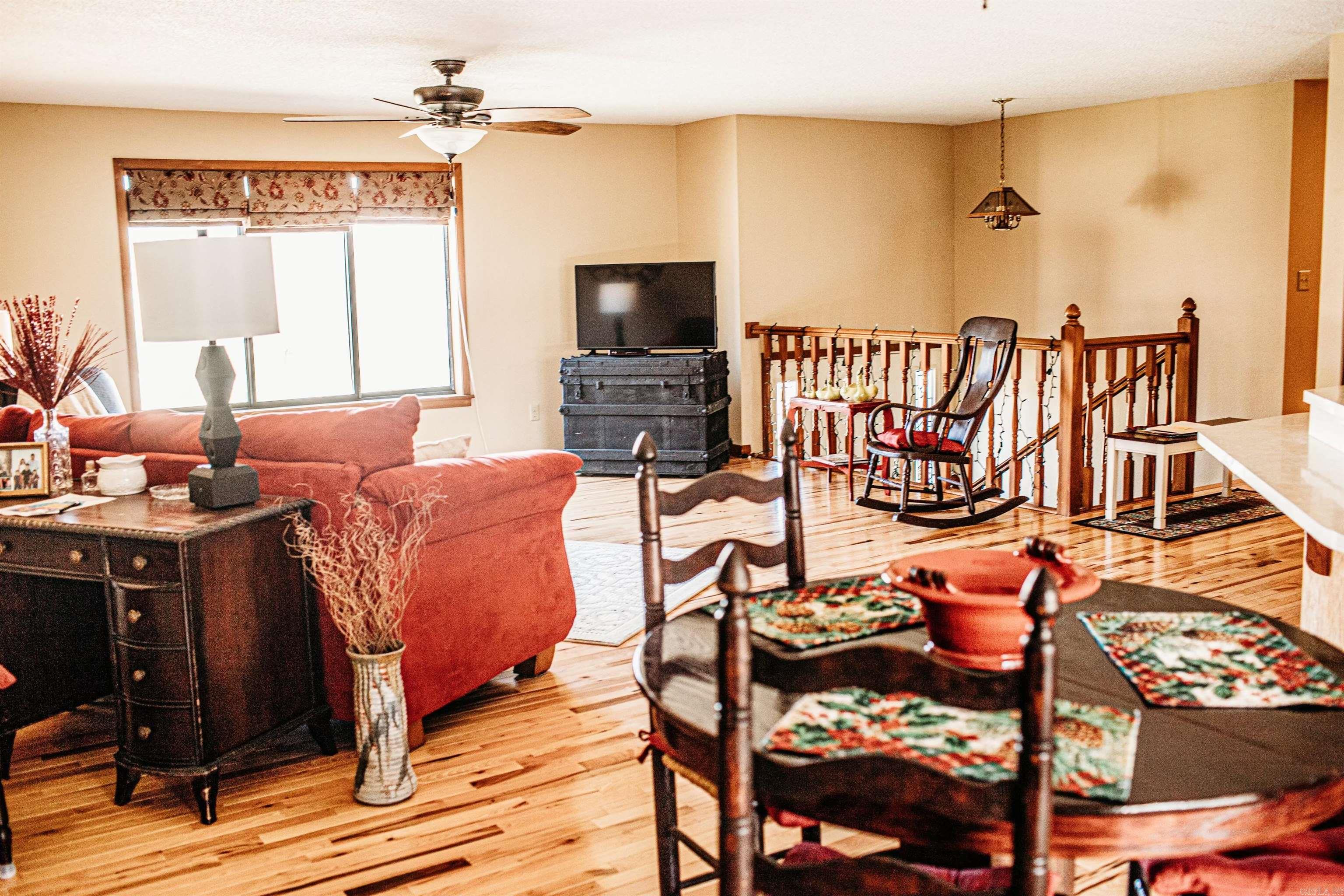 HILLCREST ESTATES - Residential