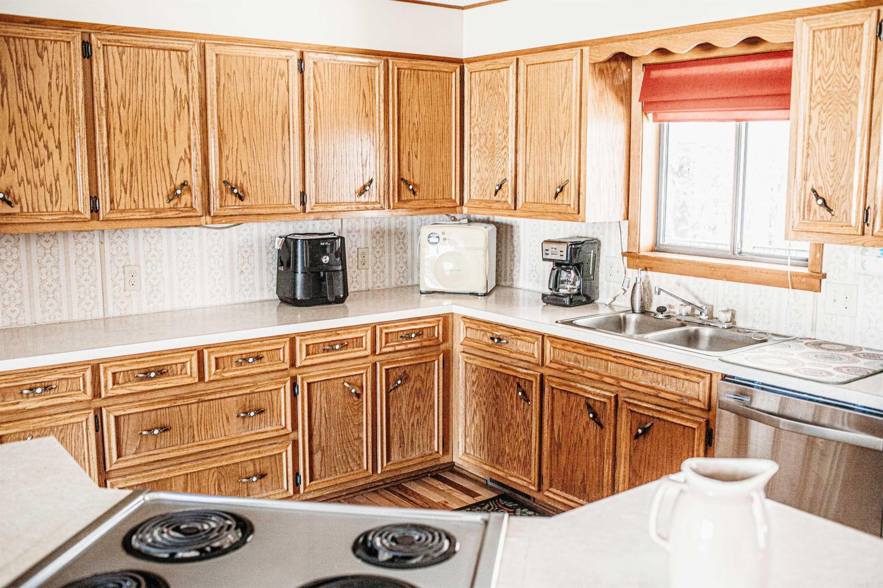 HILLCREST ESTATES - Residential