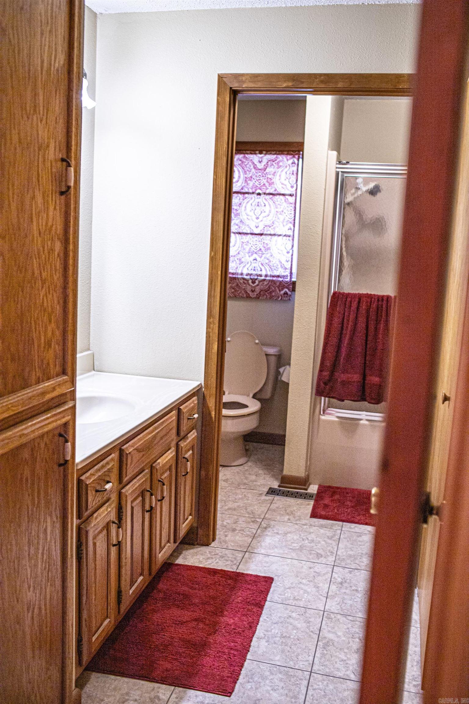 HILLCREST ESTATES - Residential