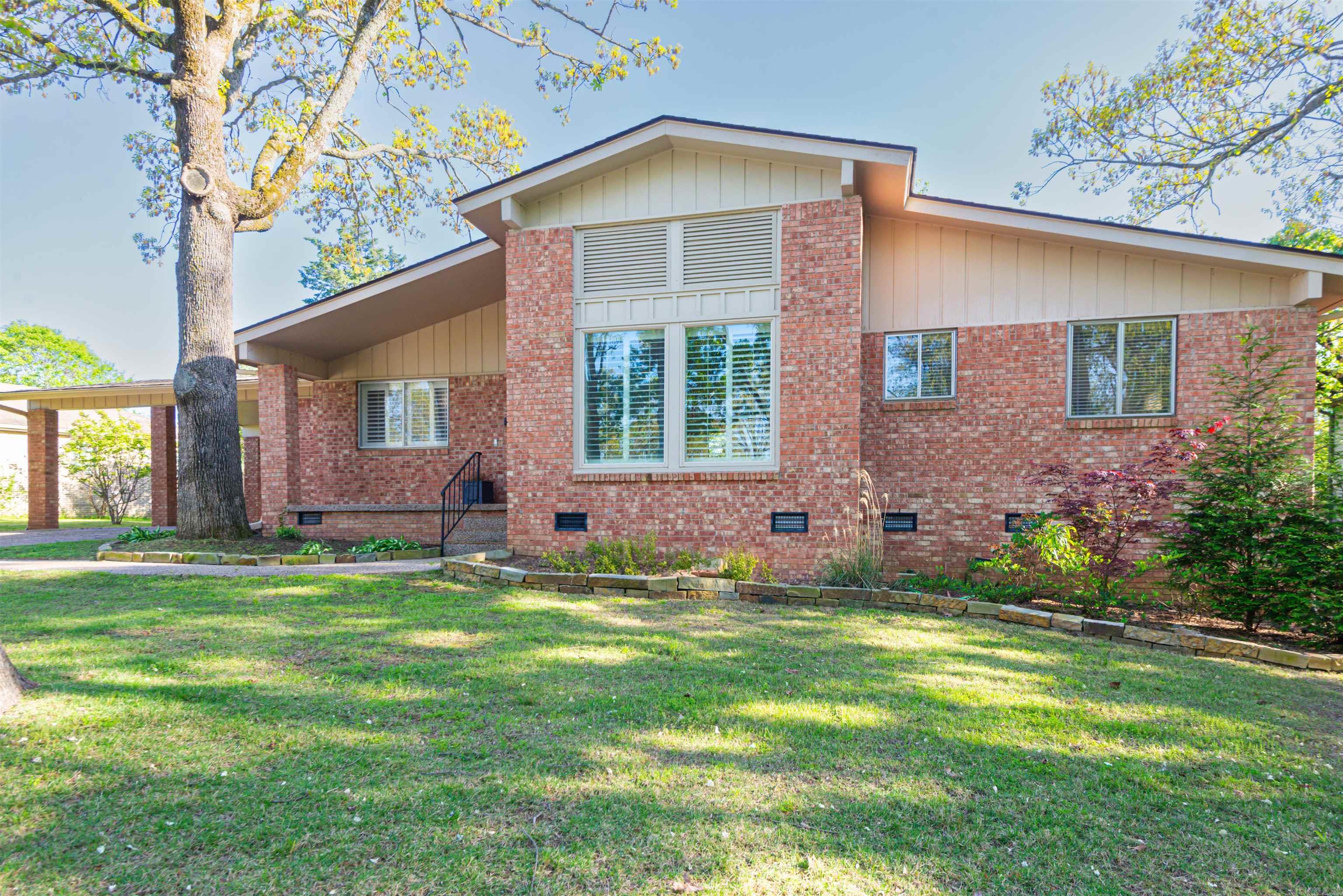 PLEASANT VALLEY - Residential