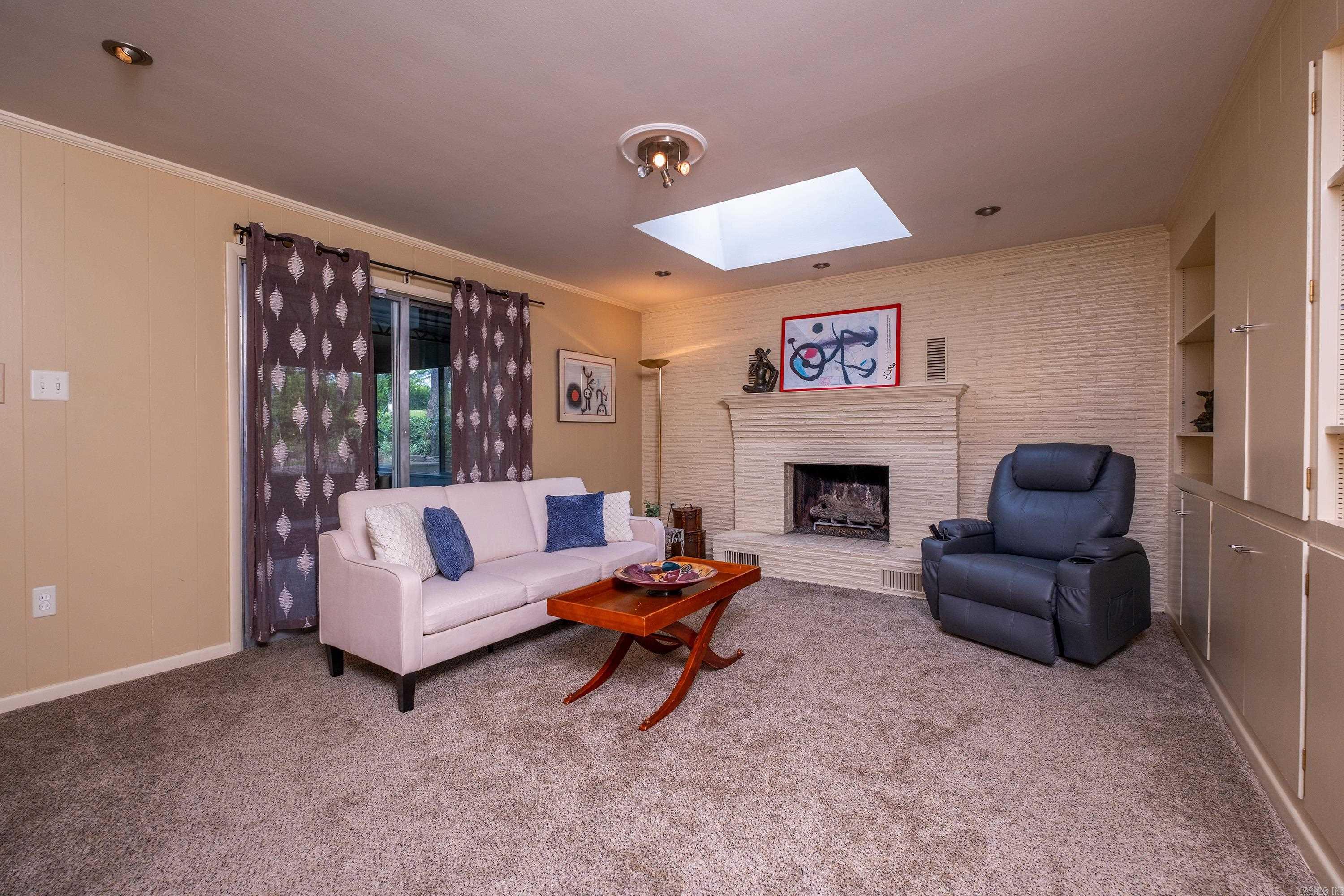 PLAZA HEIGHTS - Residential