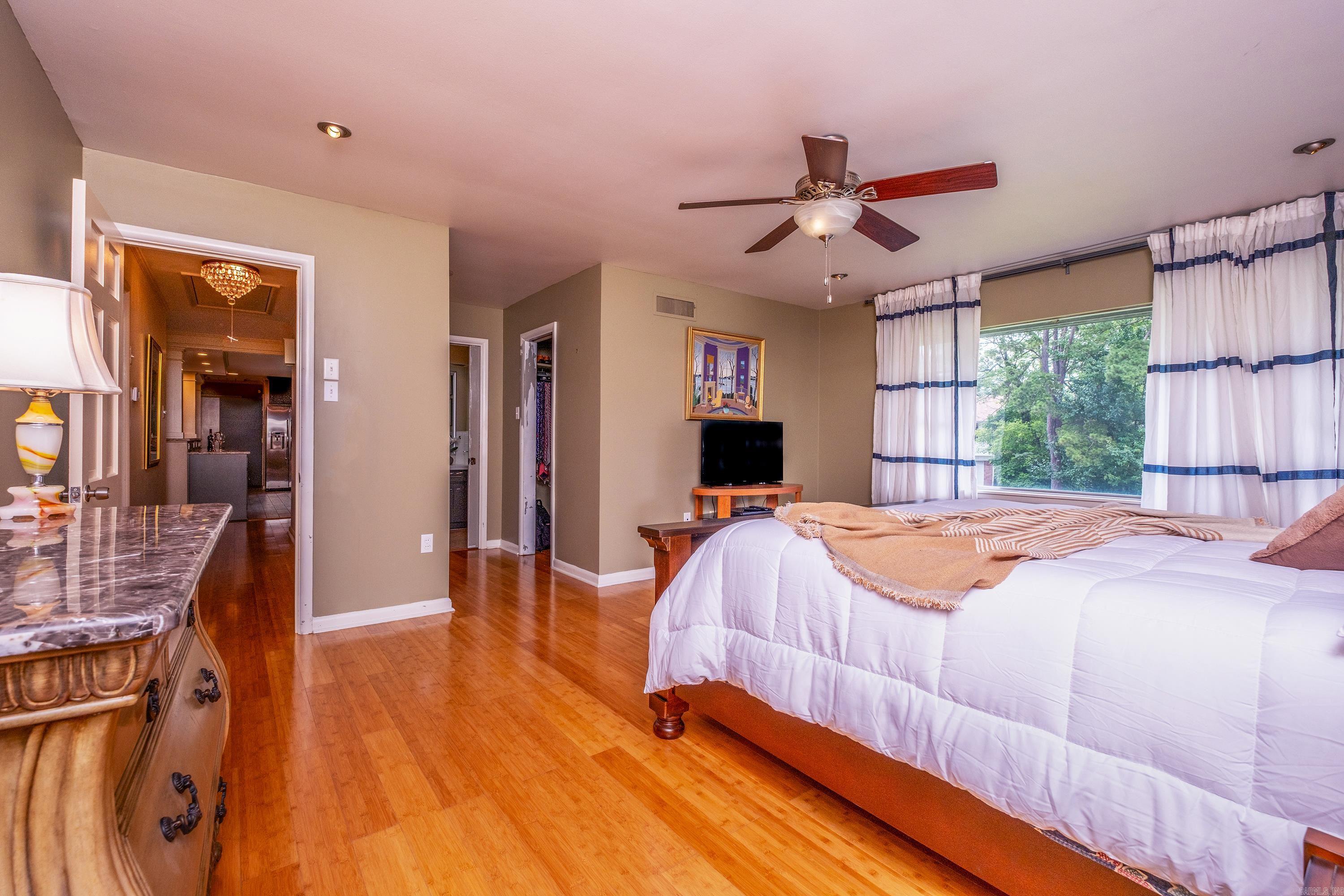 PLAZA HEIGHTS - Residential