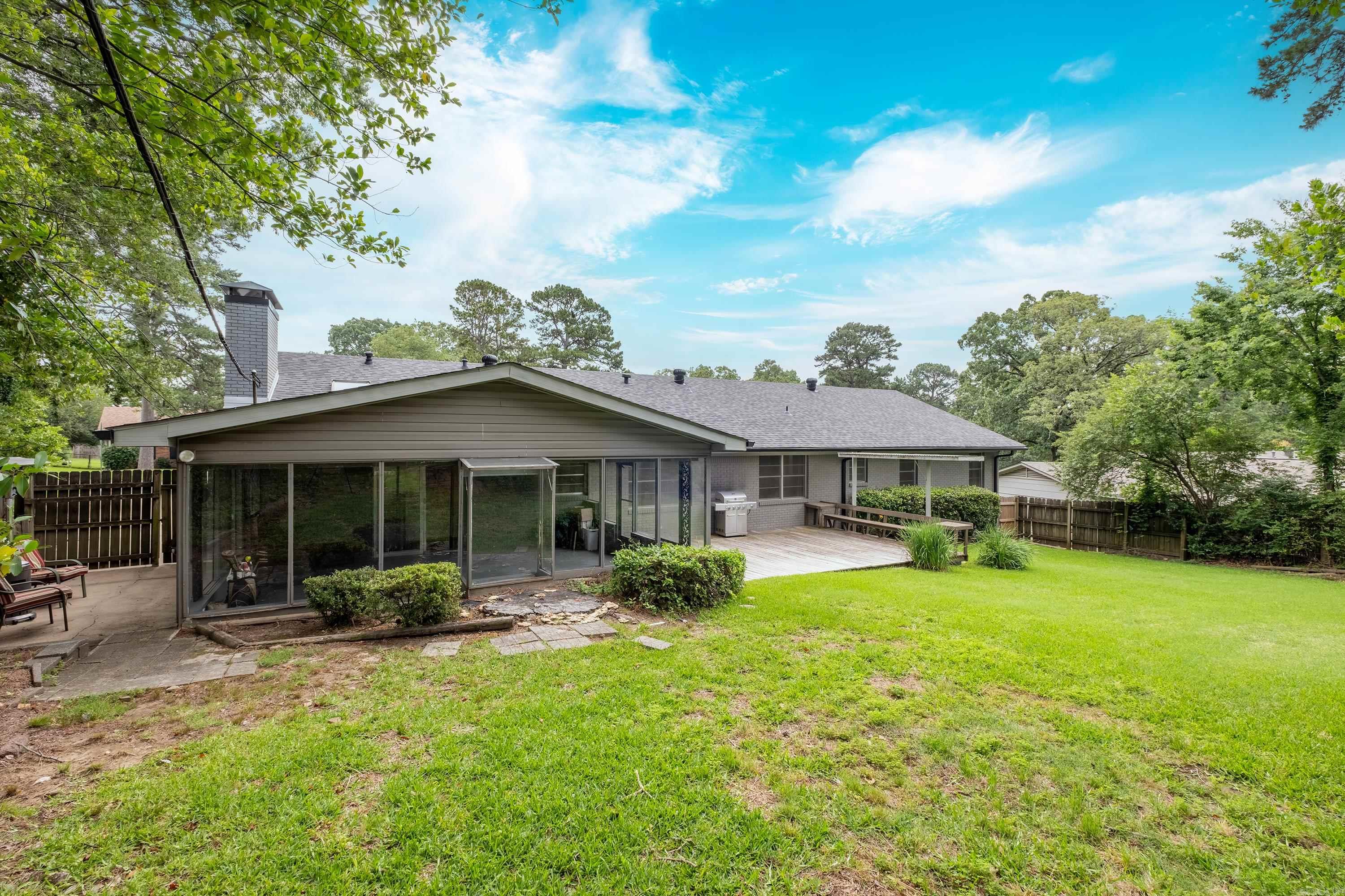 PLAZA HEIGHTS - Residential