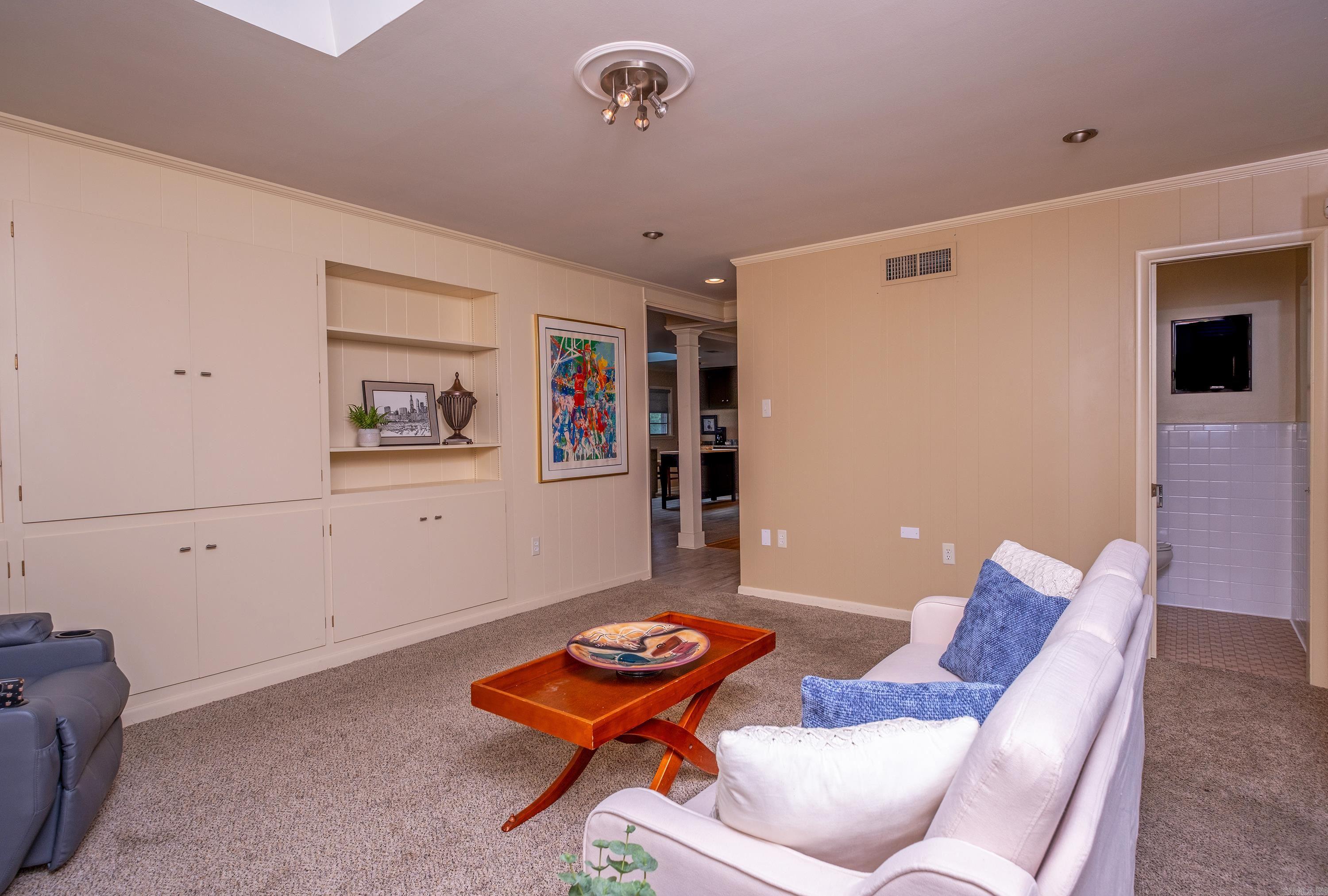 PLAZA HEIGHTS - Residential