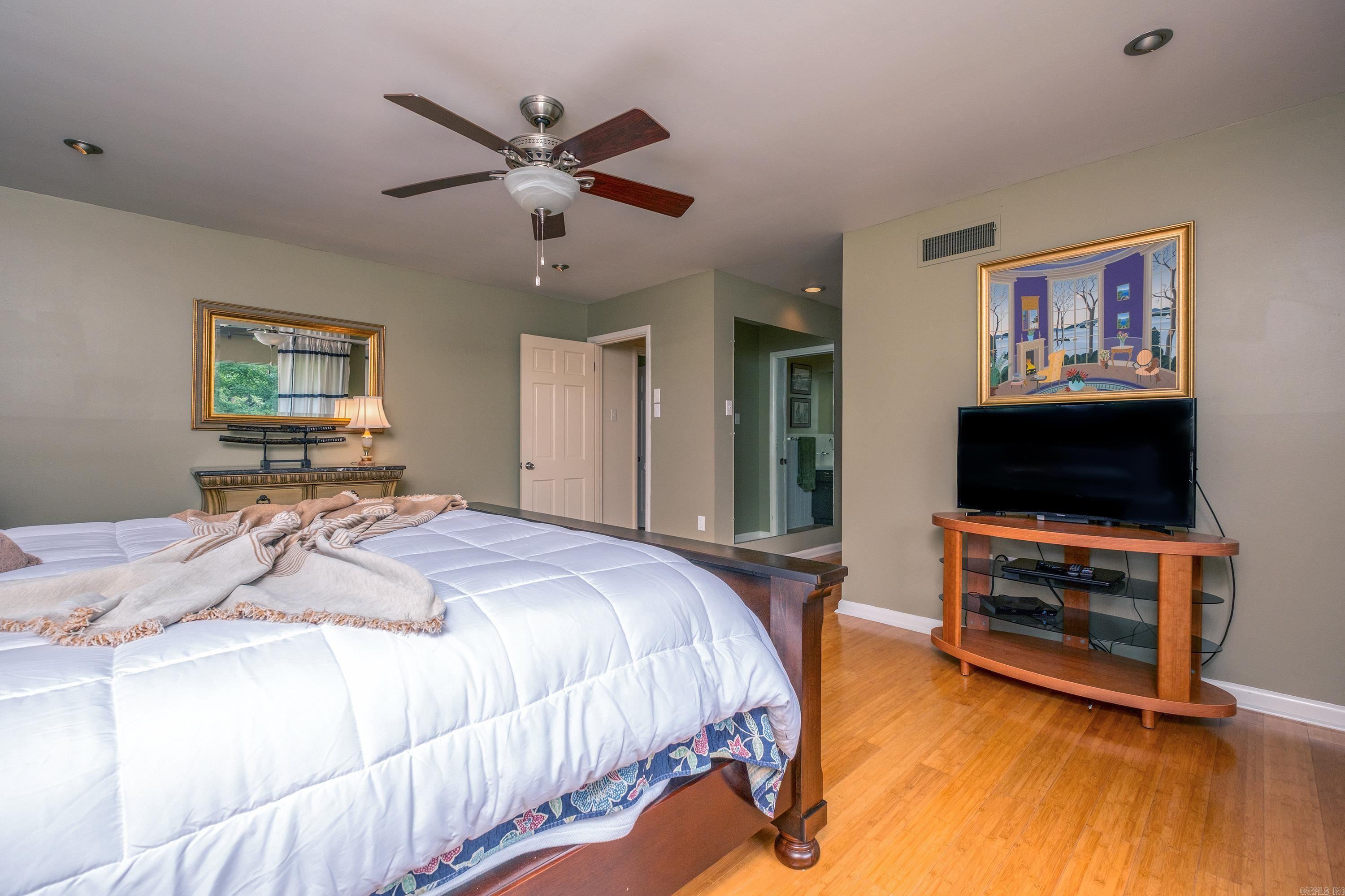 PLAZA HEIGHTS - Residential