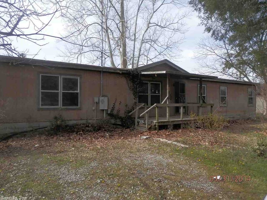 Fannie Mae HomePath property. ATTENTION AGENTS-All offers on this listing must be made using the HomePath Online Offer system at the HomePath website, www.homepath.com. Call 1-866-218-4446 if you need assistance. All Fannie Mae forms necessary for writing offers are on www.homepath.com under REAL ESTATE PROFESSIONAL TAB. **For Help in Making Offers on Fannie Mae Properties, go to Associated Docs for Helpful Tips. ** Please submit the Information Sheet found in Associated Docs with all offers.