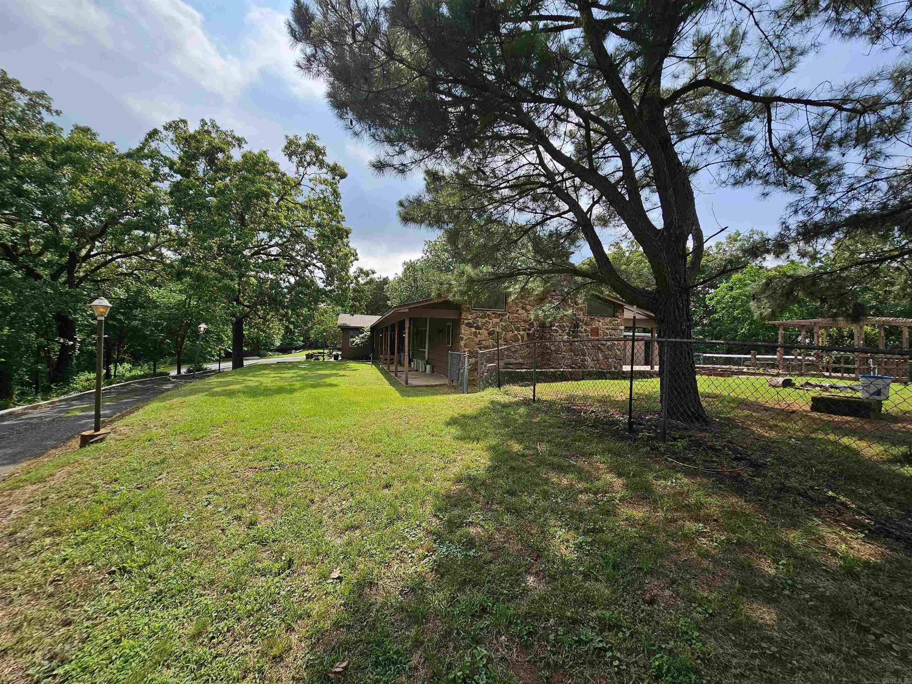 Metes & Bounds - Residential Income