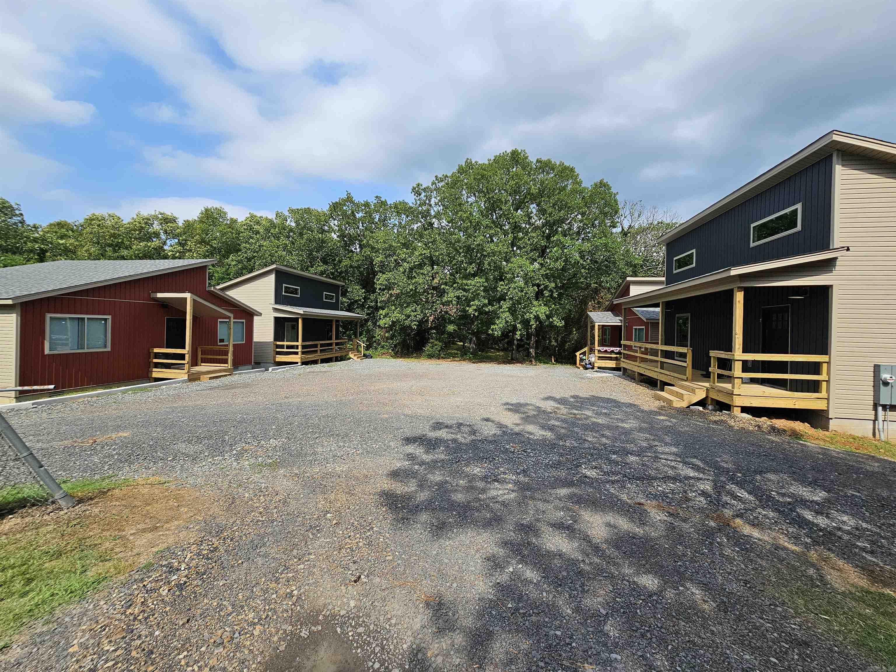 Metes & Bounds - Residential Income