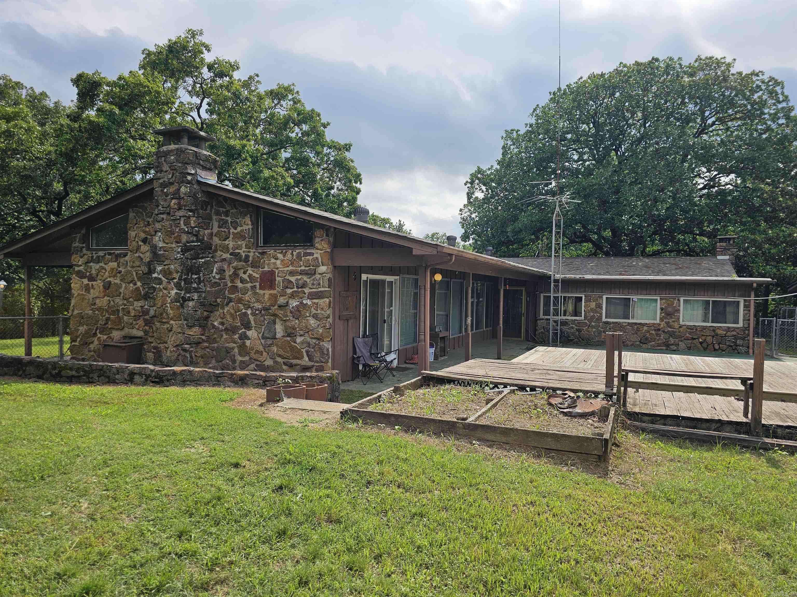 Metes & Bounds - Residential Income