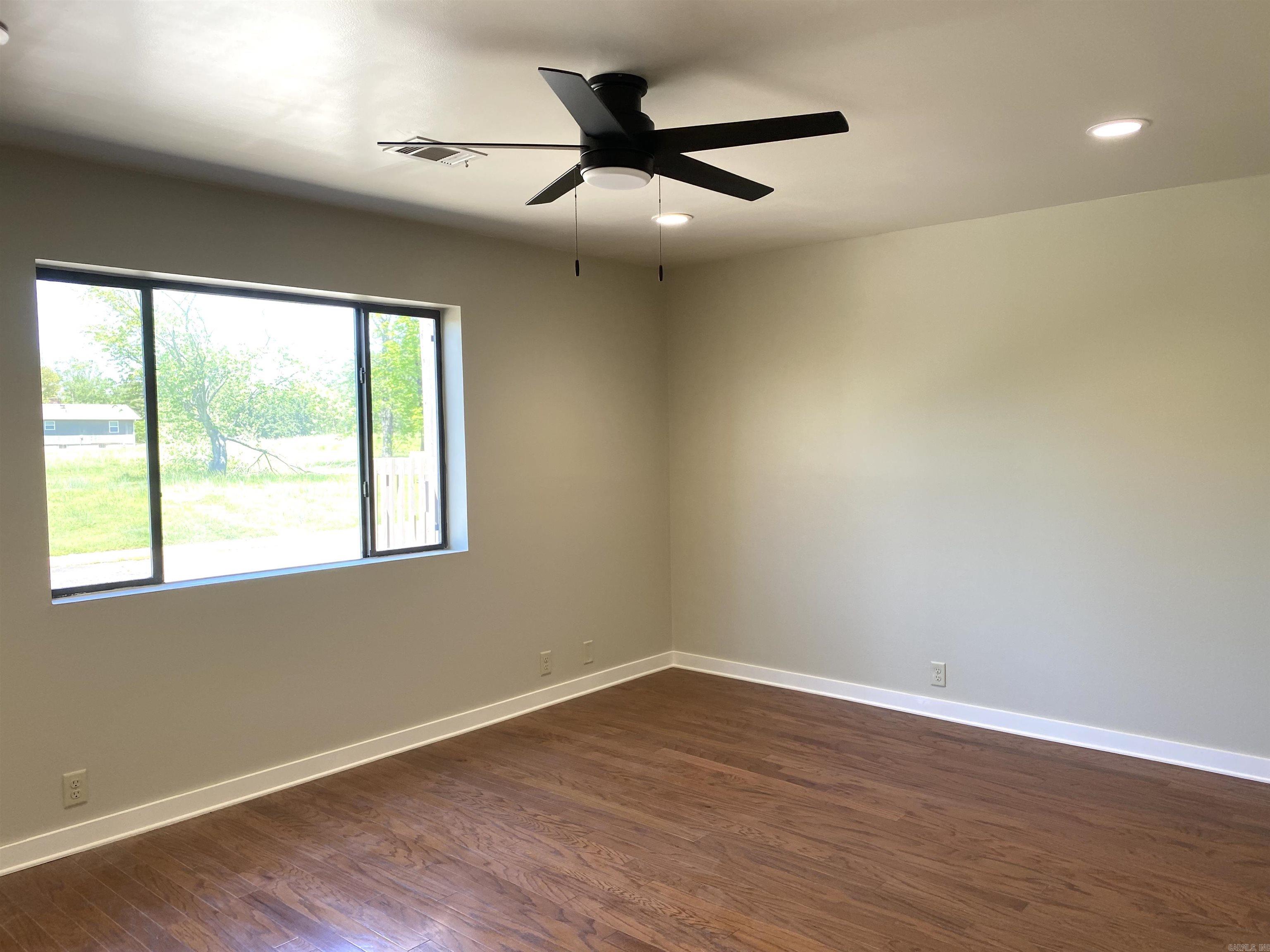 EAST OF EDEN COVE (H.P.R.) - Residential