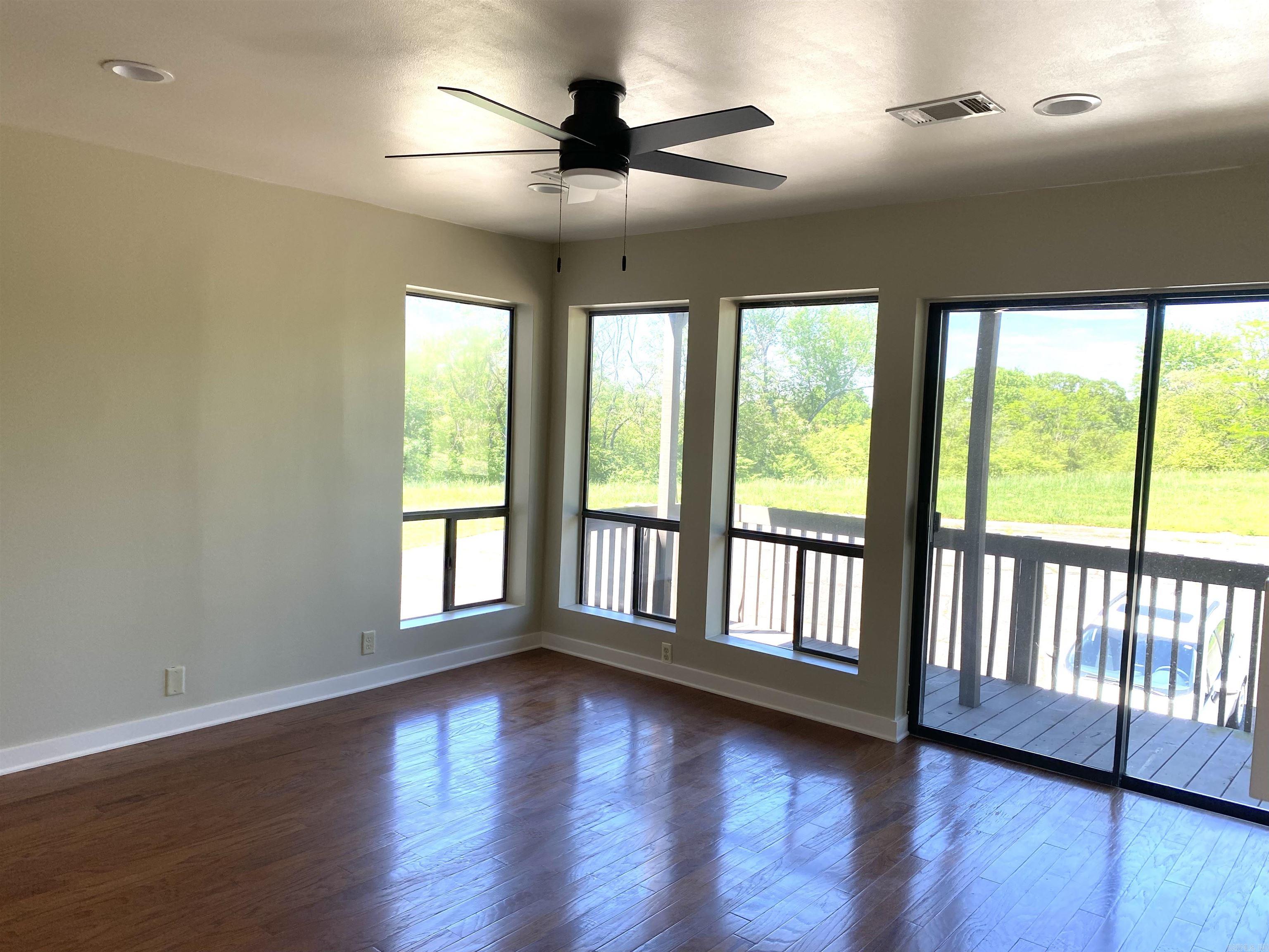 EAST OF EDEN COVE (H.P.R.) - Residential