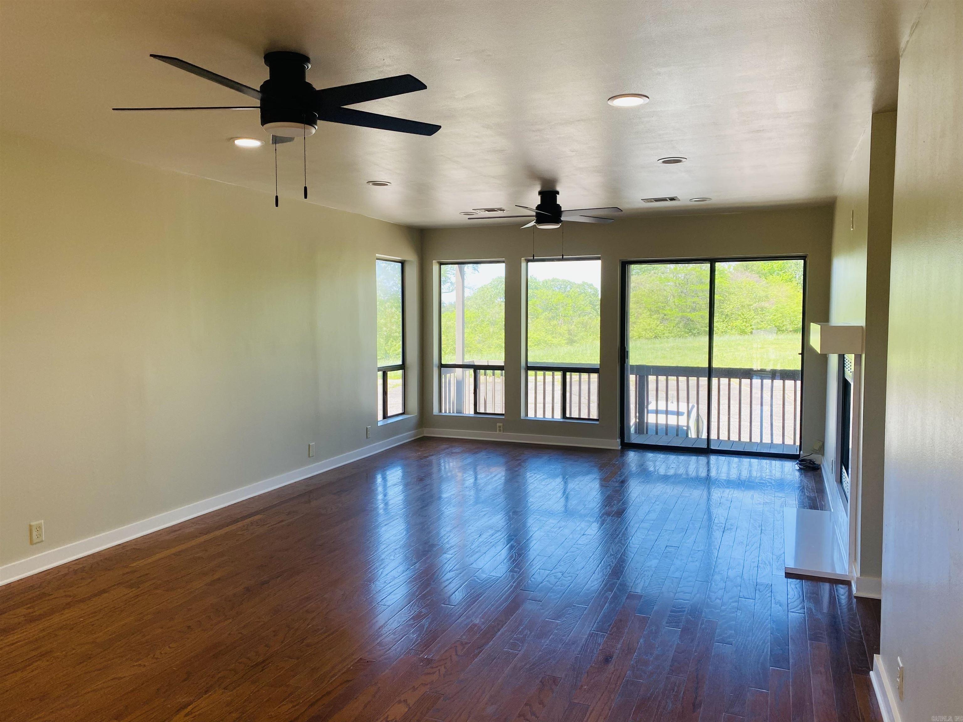 EAST OF EDEN COVE (H.P.R.) - Residential