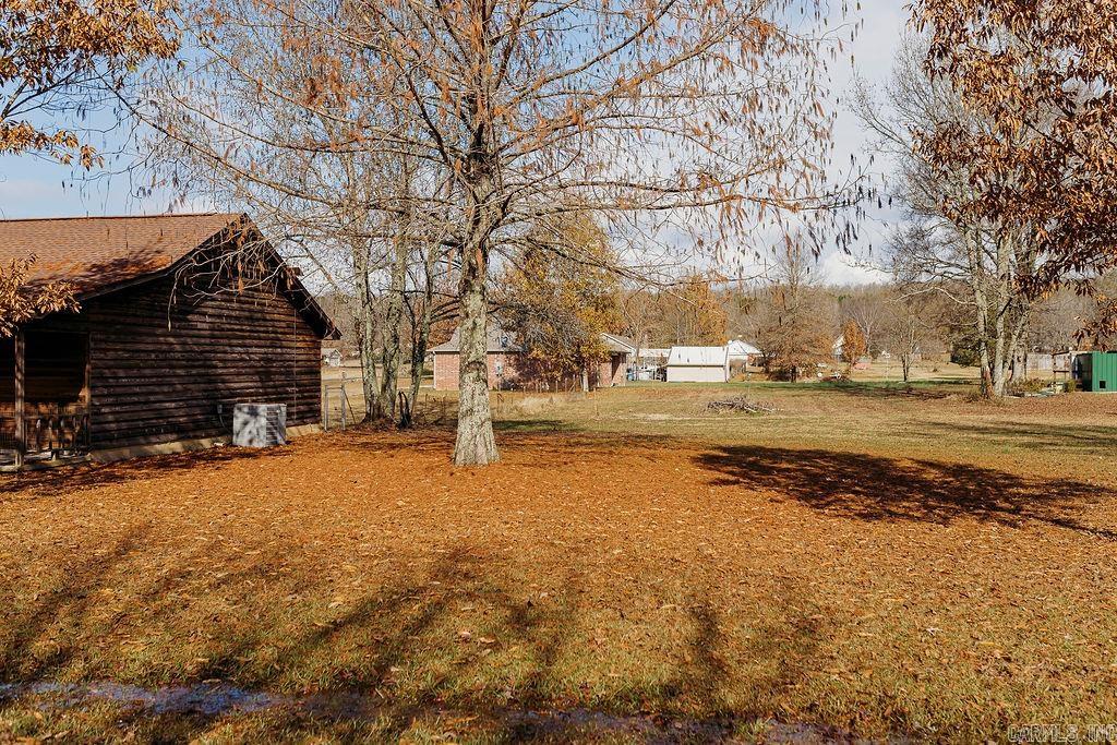 CREEKSIDE COUNTRY - Residential