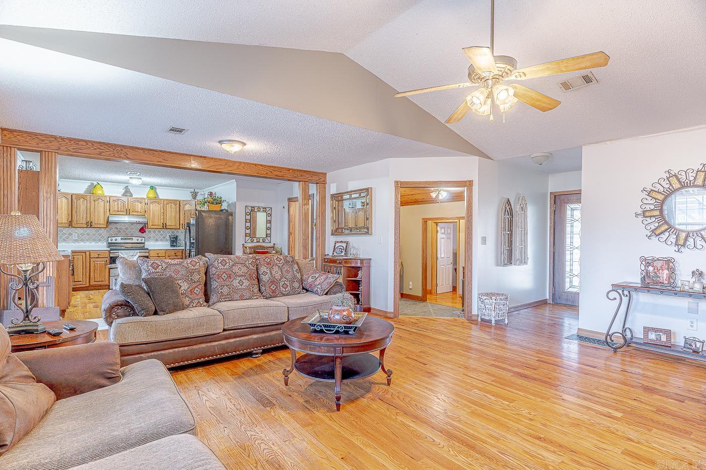 CHOCTAW SECOND - Residential