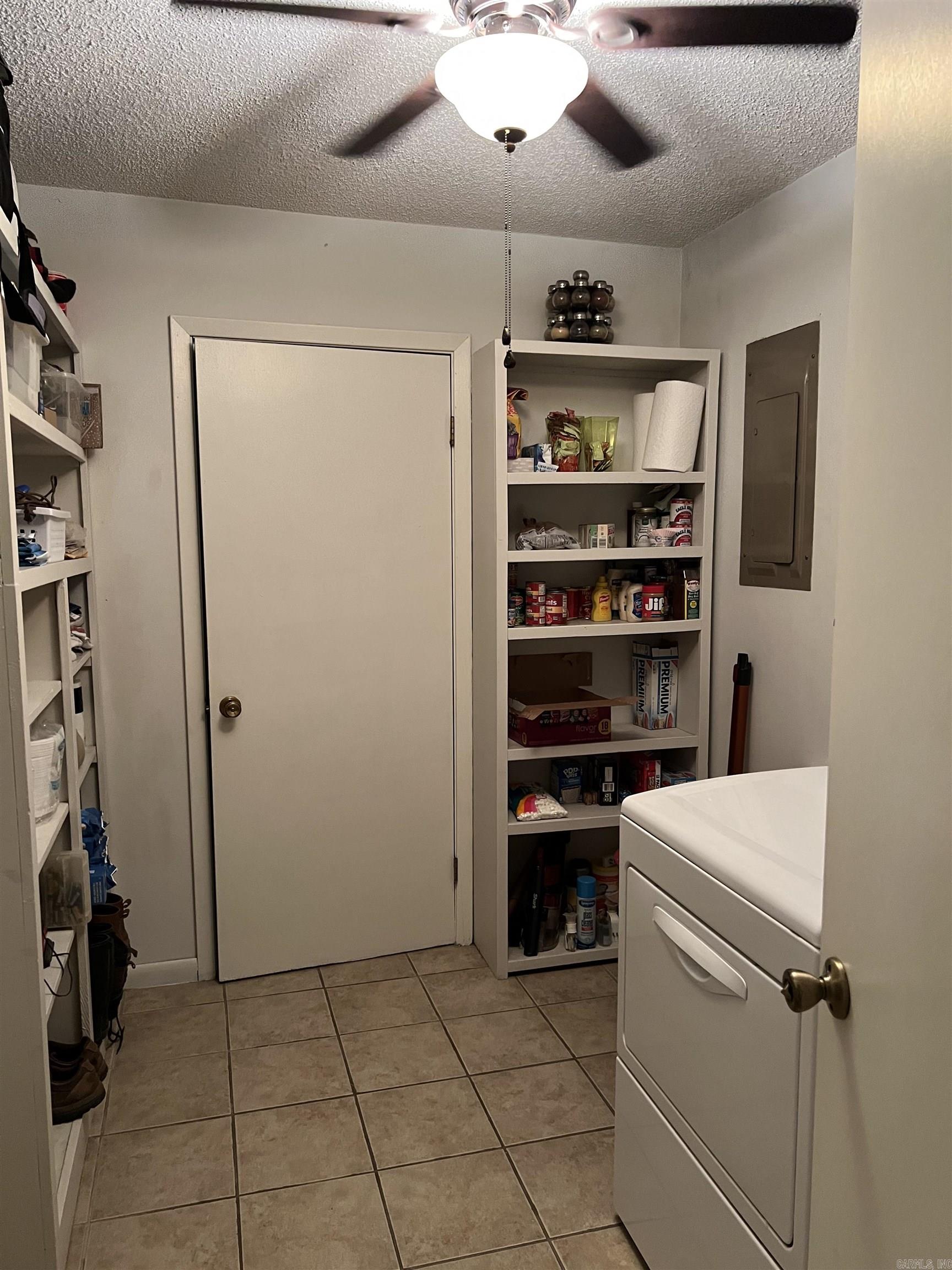 Pennys Mcccken - Residential