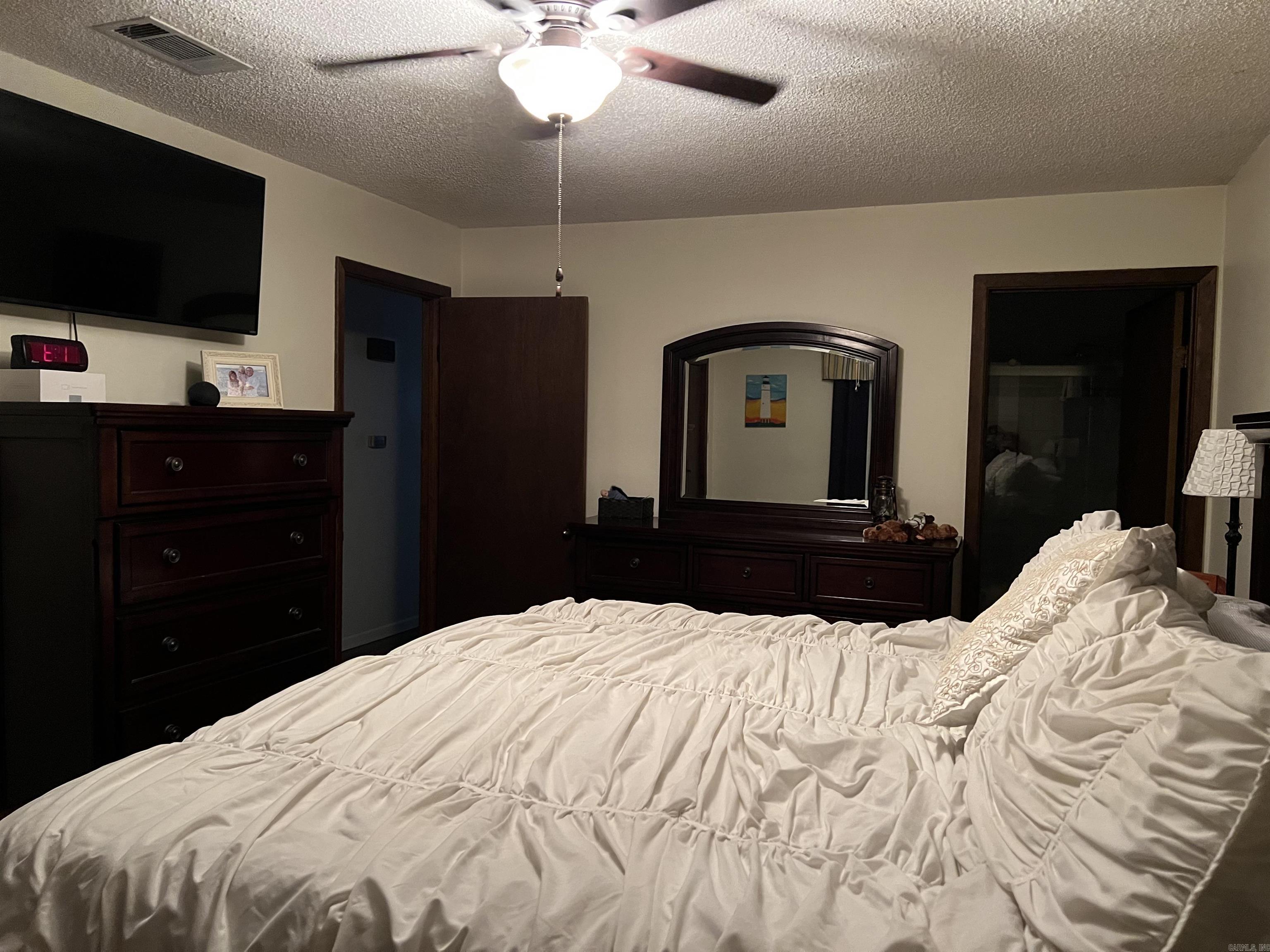 Pennys Mcccken - Residential