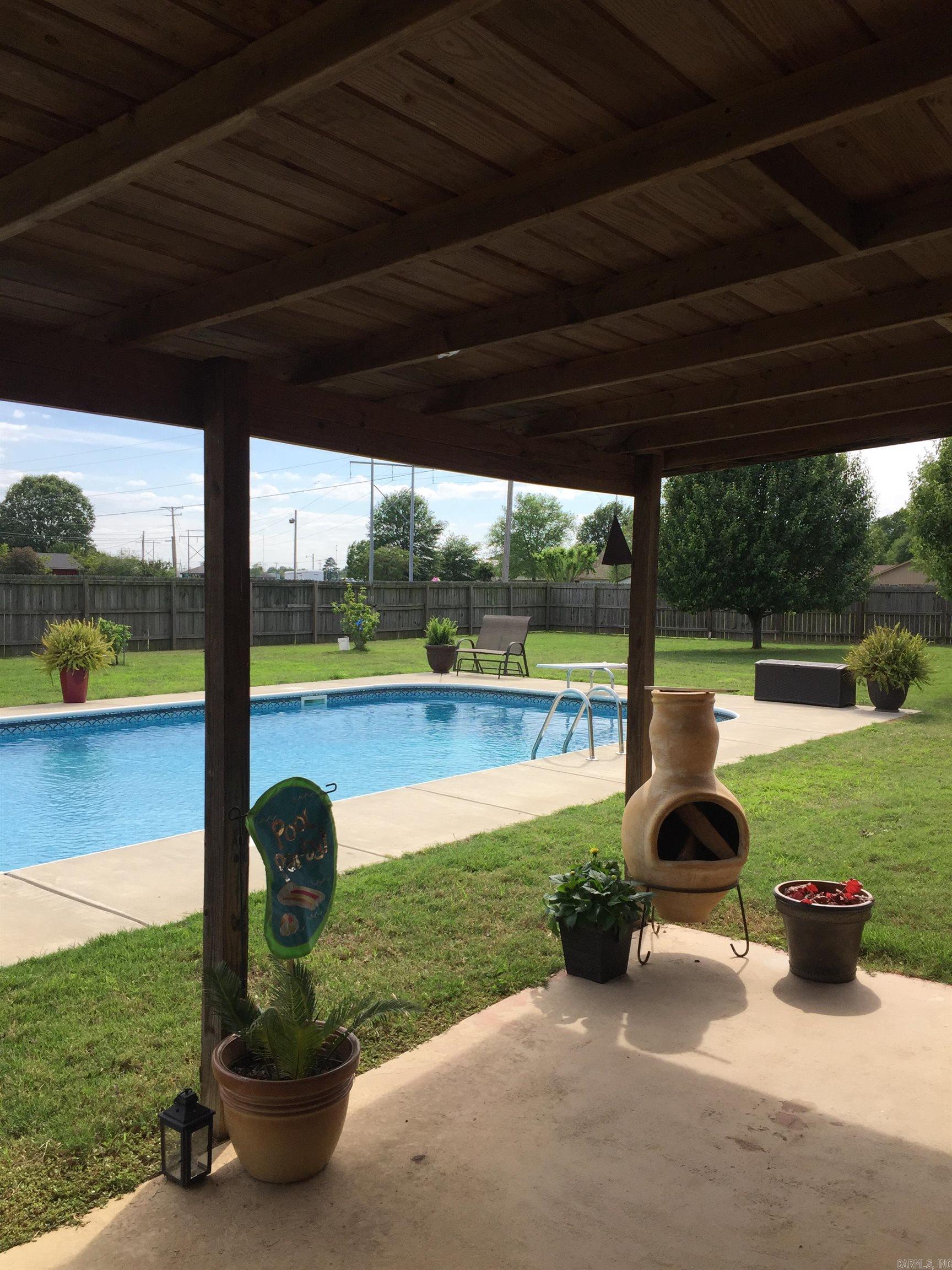 Pennys Mcccken - Residential