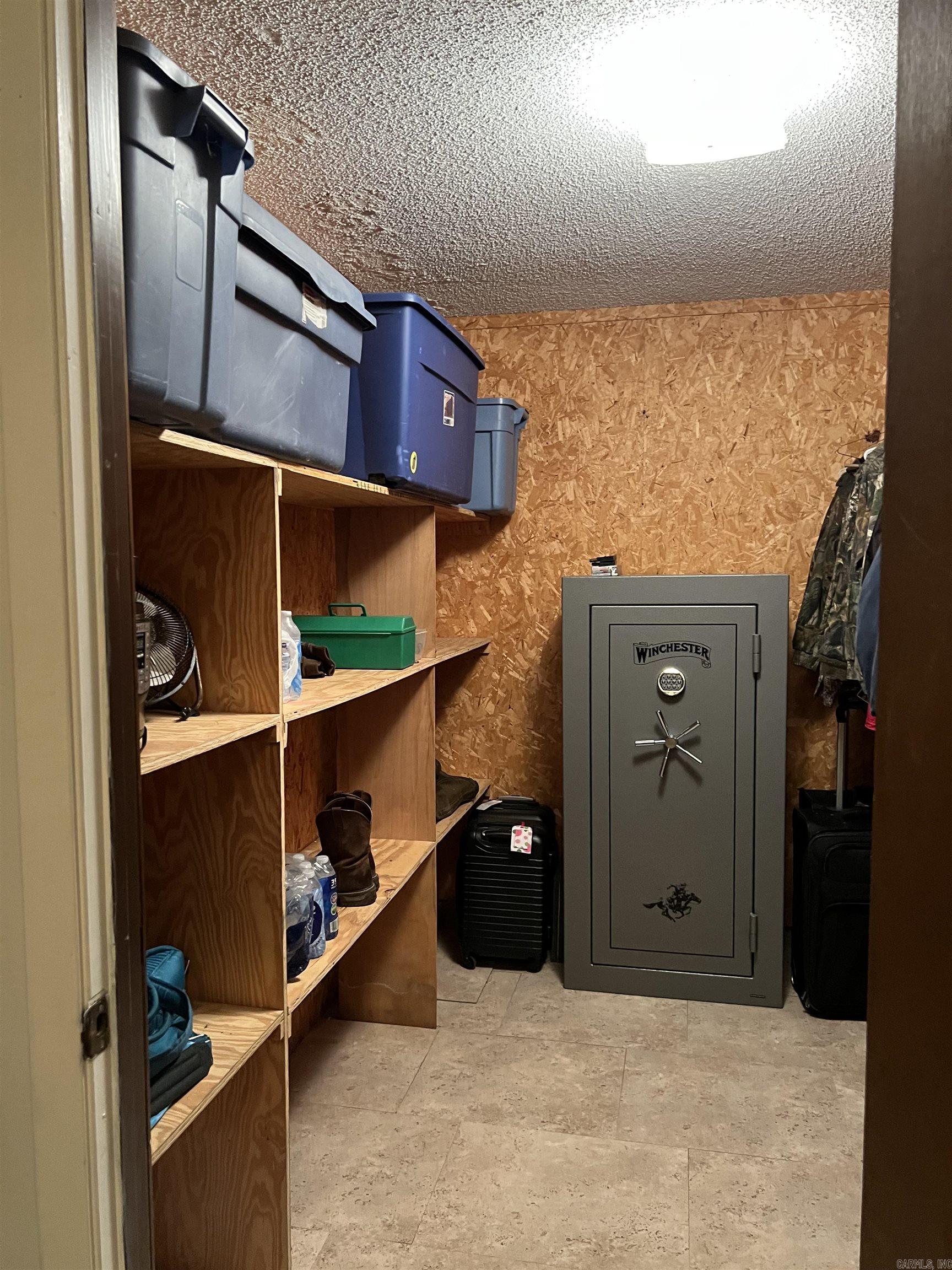 Pennys Mcccken - Residential