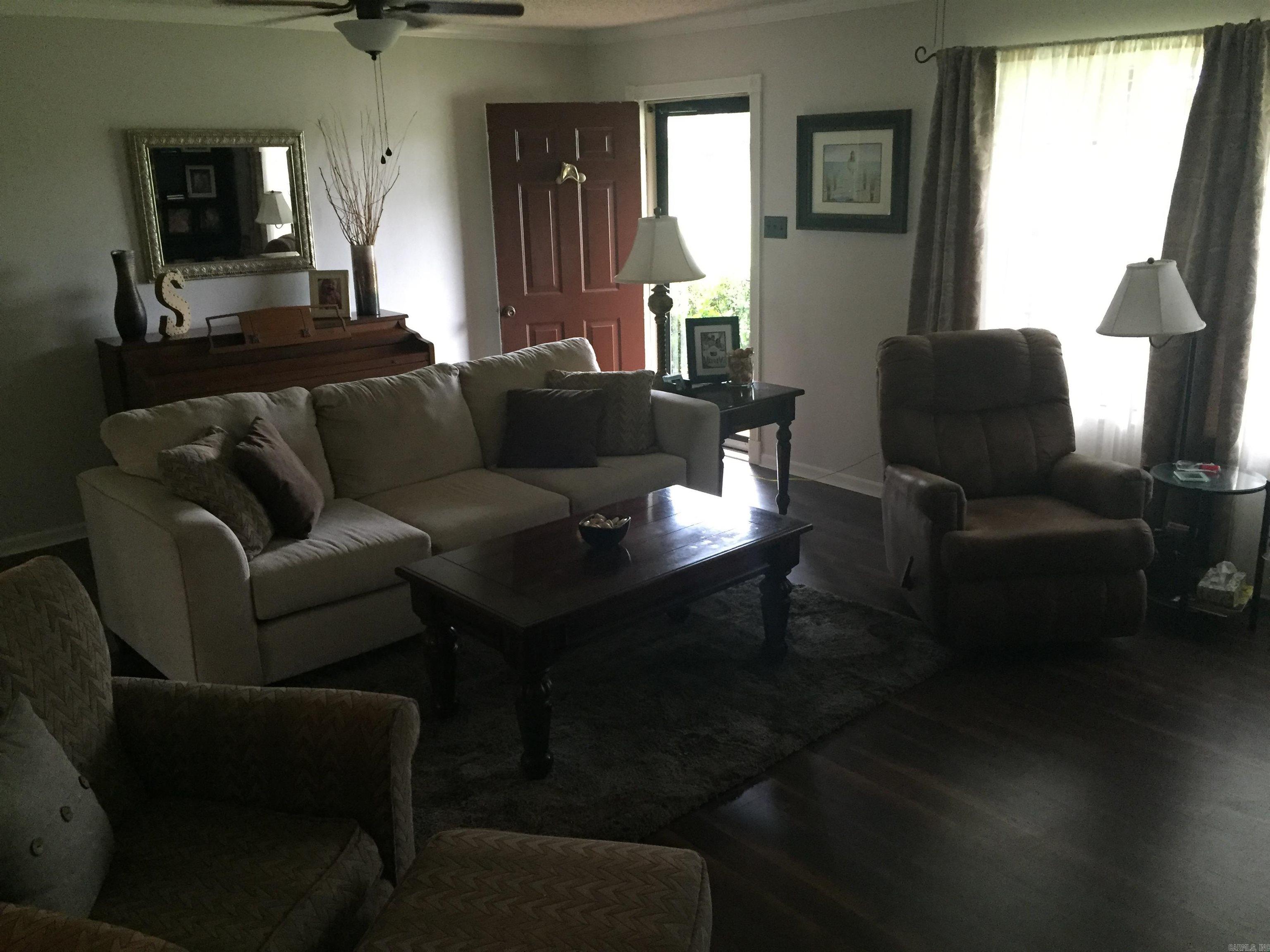 Pennys Mcccken - Residential