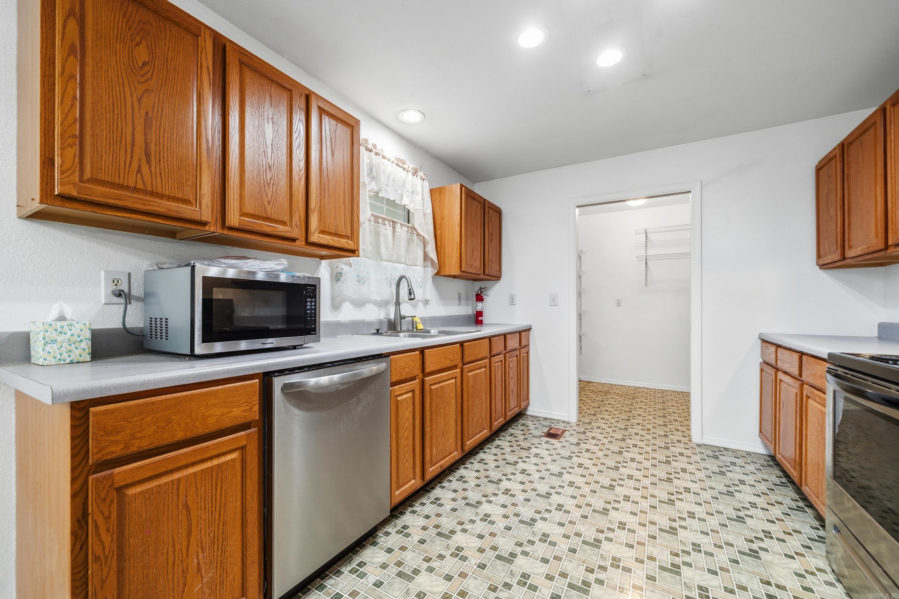 HARMONY HILLS - Residential