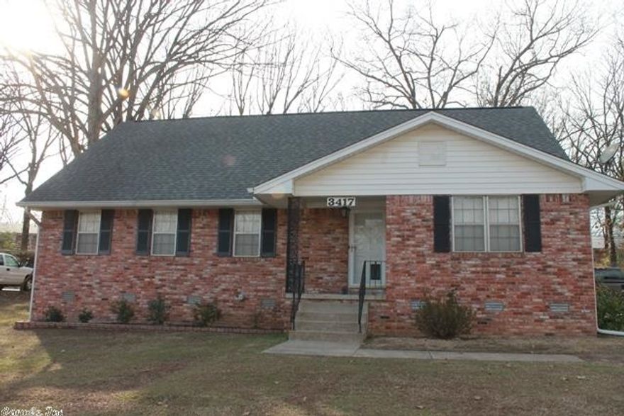 THIS IS THE HOUSE YOU HAVE BEEN WAITING FOR.    ABSOLUTELY THE BEST LOCATION AND 2450 SQ FT AND 4 BEDROOMS, 2 BATHS, REAR LOAD GARAGE AND OVERSIZED LAKEWOOD LOT.  PRICED FOR YOU TO UPDATE THE INTERIOR TO FIT YOUR STYLE.  WONDERFUL FLOOR PLAN, MASTER SUITE DOWN, OTHER BEDROOMS UP, TWO LIVING AREAS, SUN ROOM, SO MUCH SPACE AND CHARACTER IS HERE IN THIS HOME YOU CAN CALL YOURS.  ARCH SHINGLES ROOF INSTALLED IN 2006, HVAC HAS BEEN UPDATED IN 2002 AND 2003. ONE YEAR HOME WARRANTY PD BY SELLER.