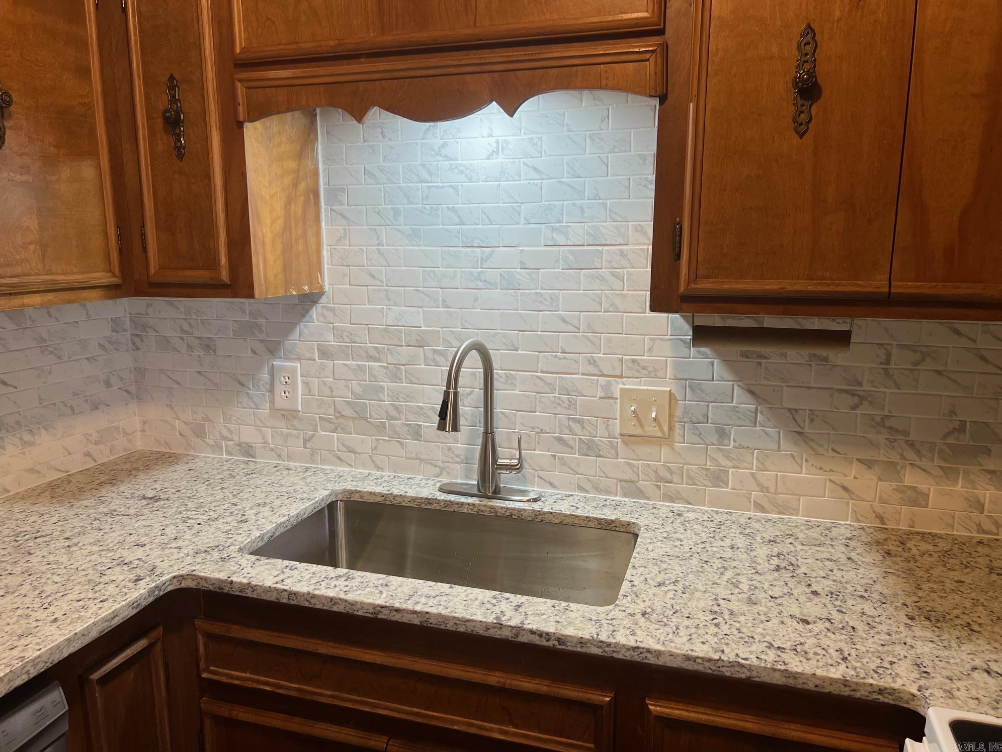 West Markham Street - Residential Lease