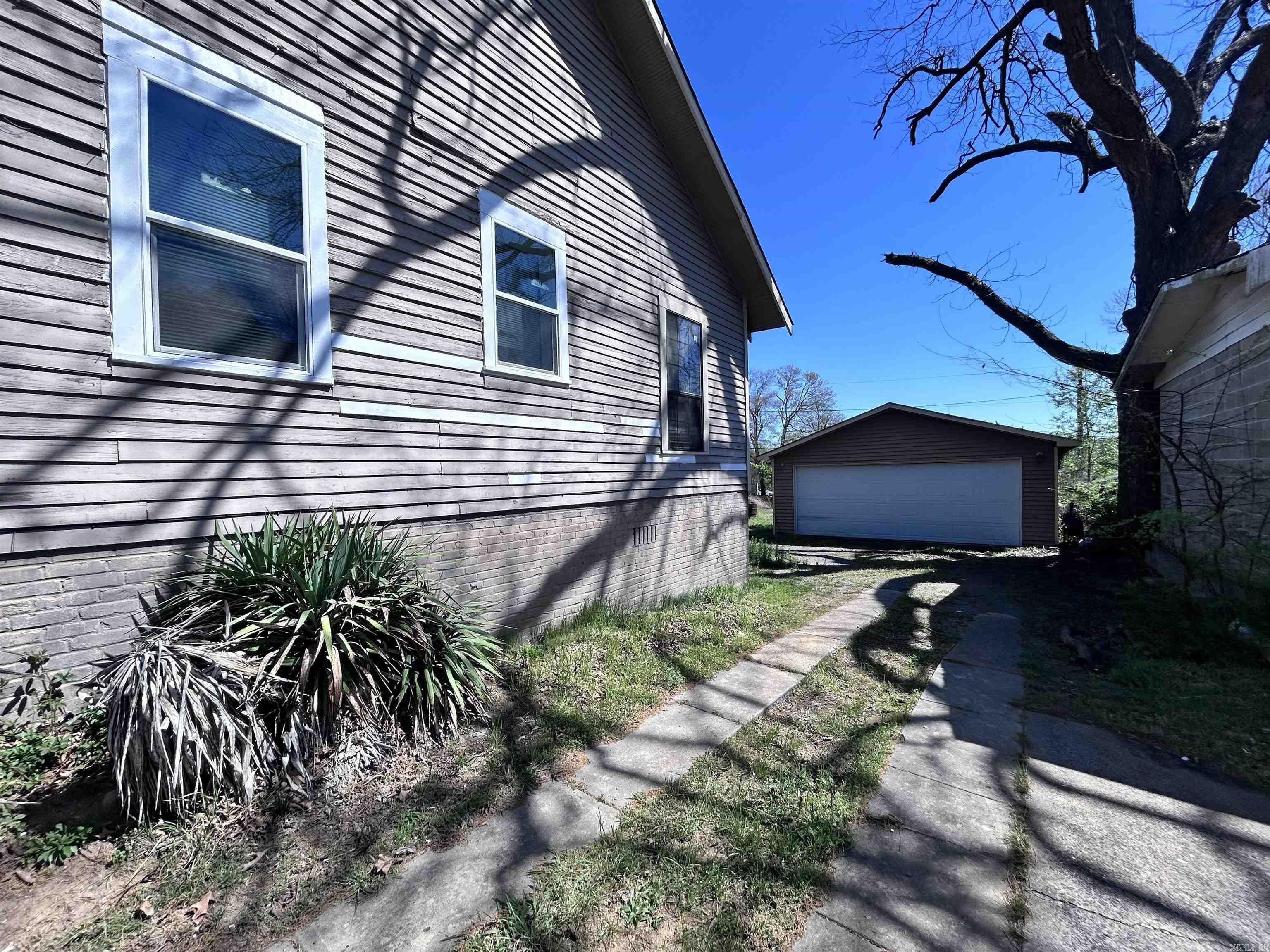 JOHNSON C & P - Residential