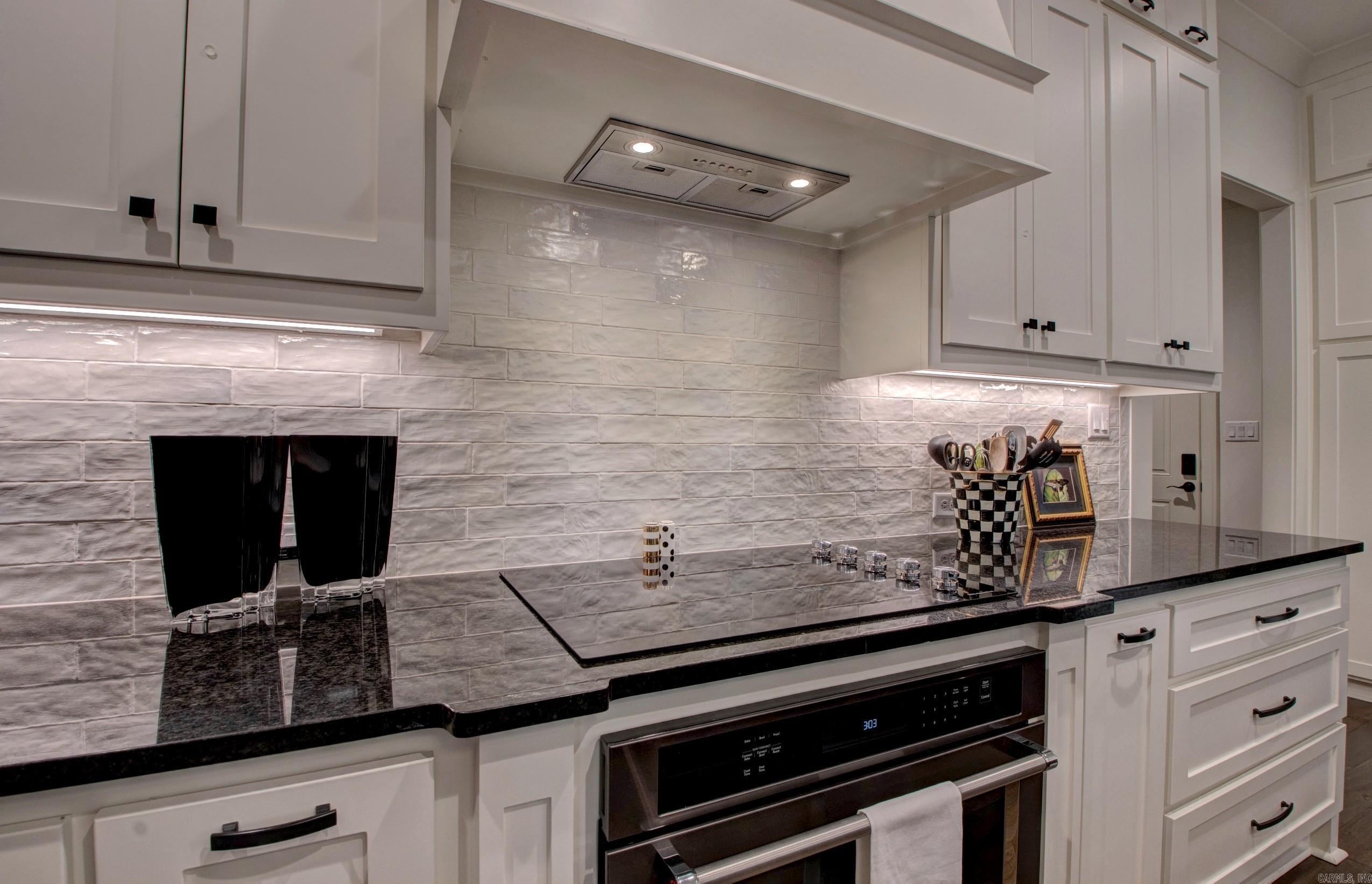 MAJESTIC POINTE - Residential