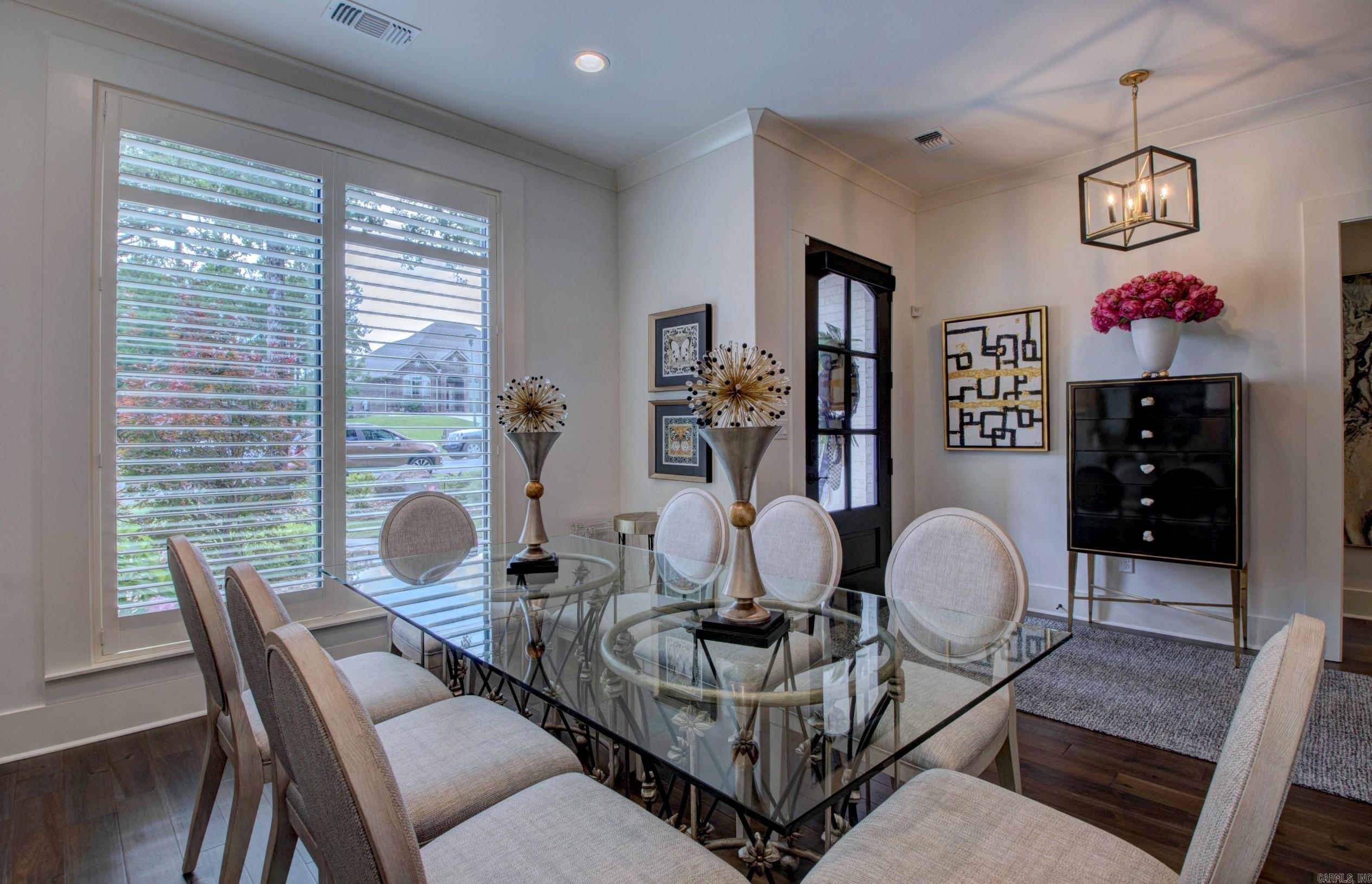 MAJESTIC POINTE - Residential