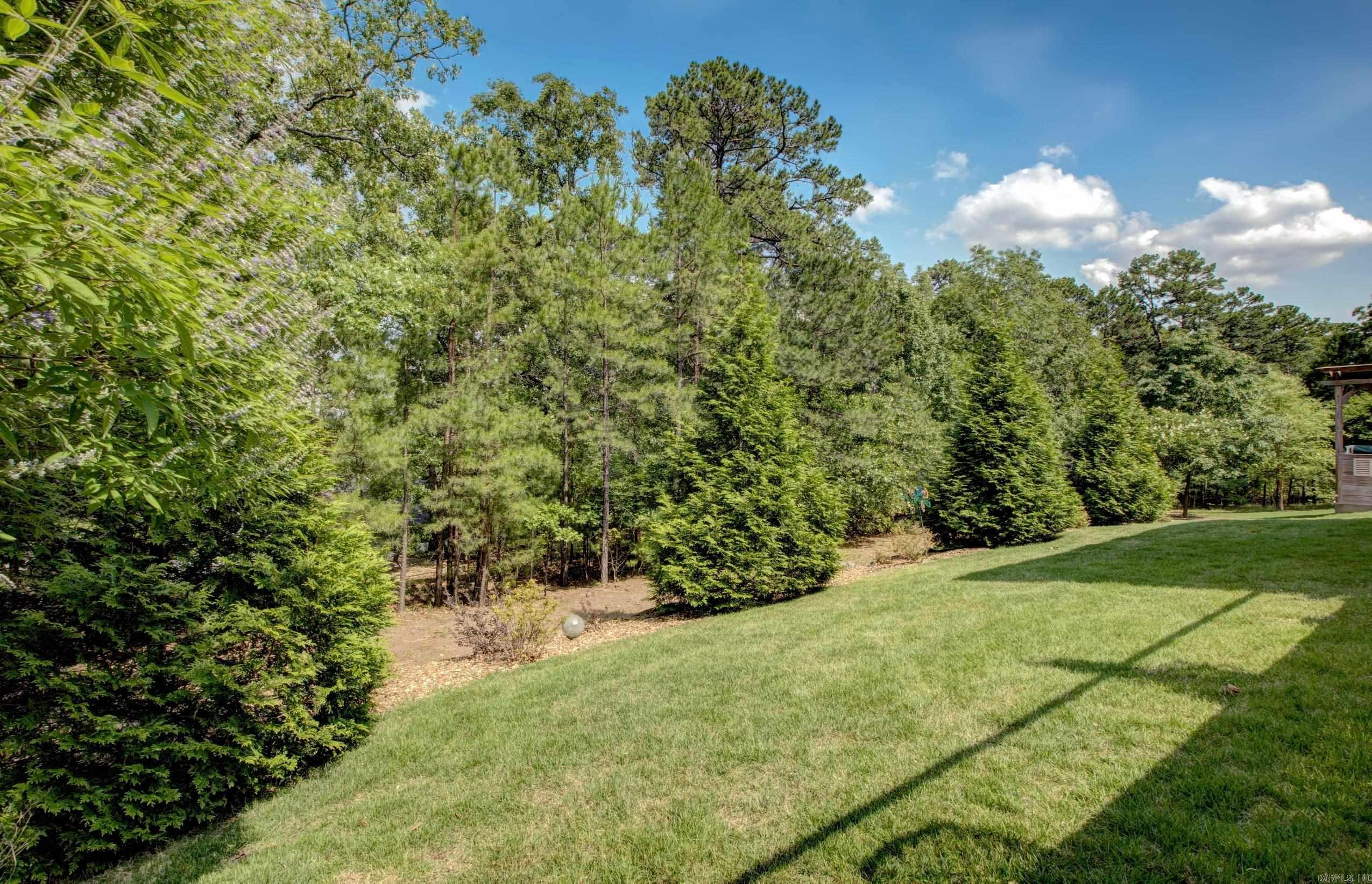 MAJESTIC POINTE - Residential