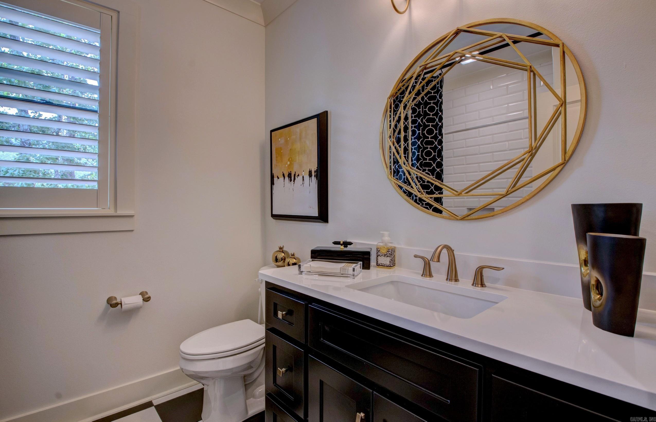 MAJESTIC POINTE - Residential