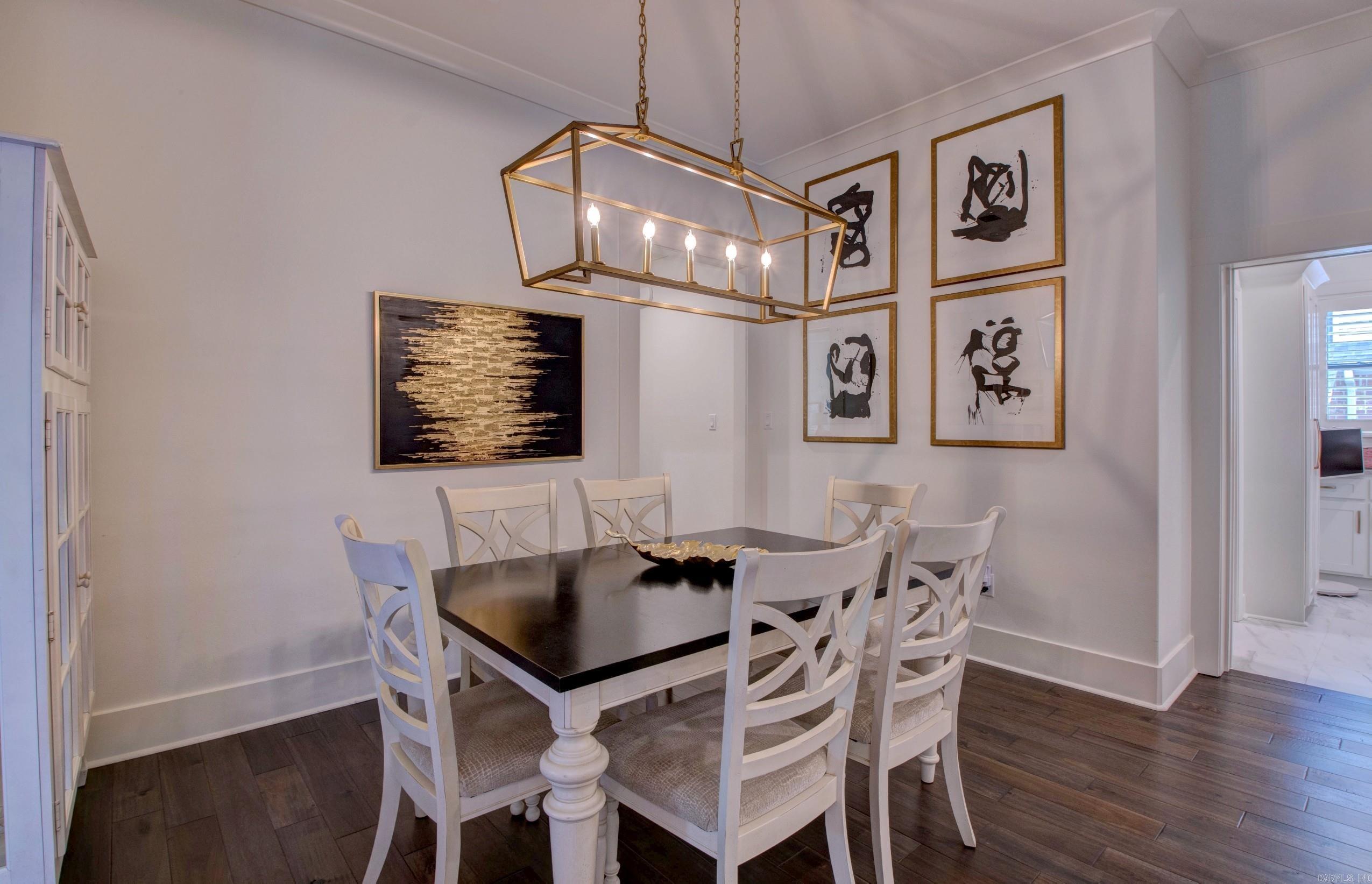 MAJESTIC POINTE - Residential