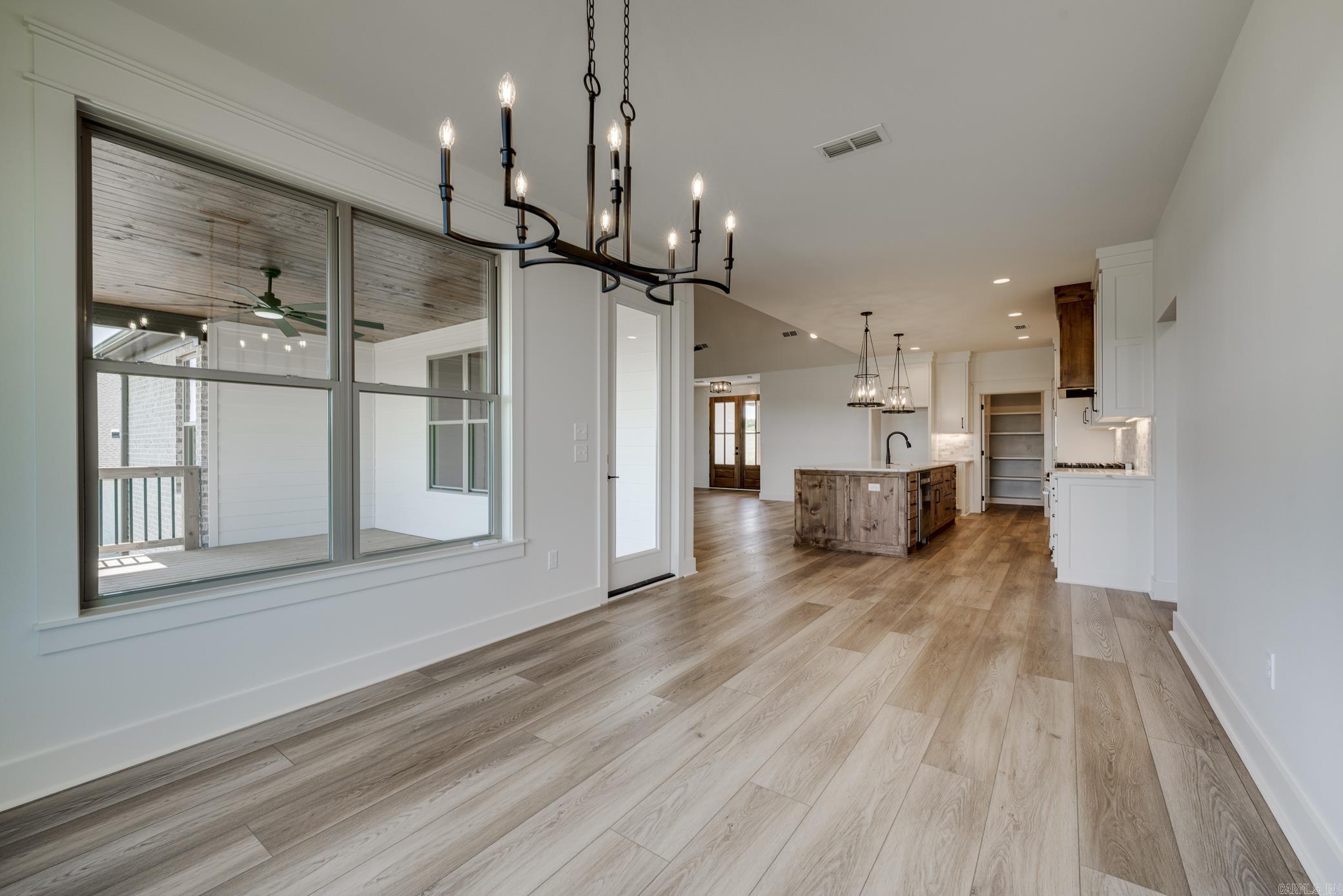 REYNOLDS RIDGE - Residential