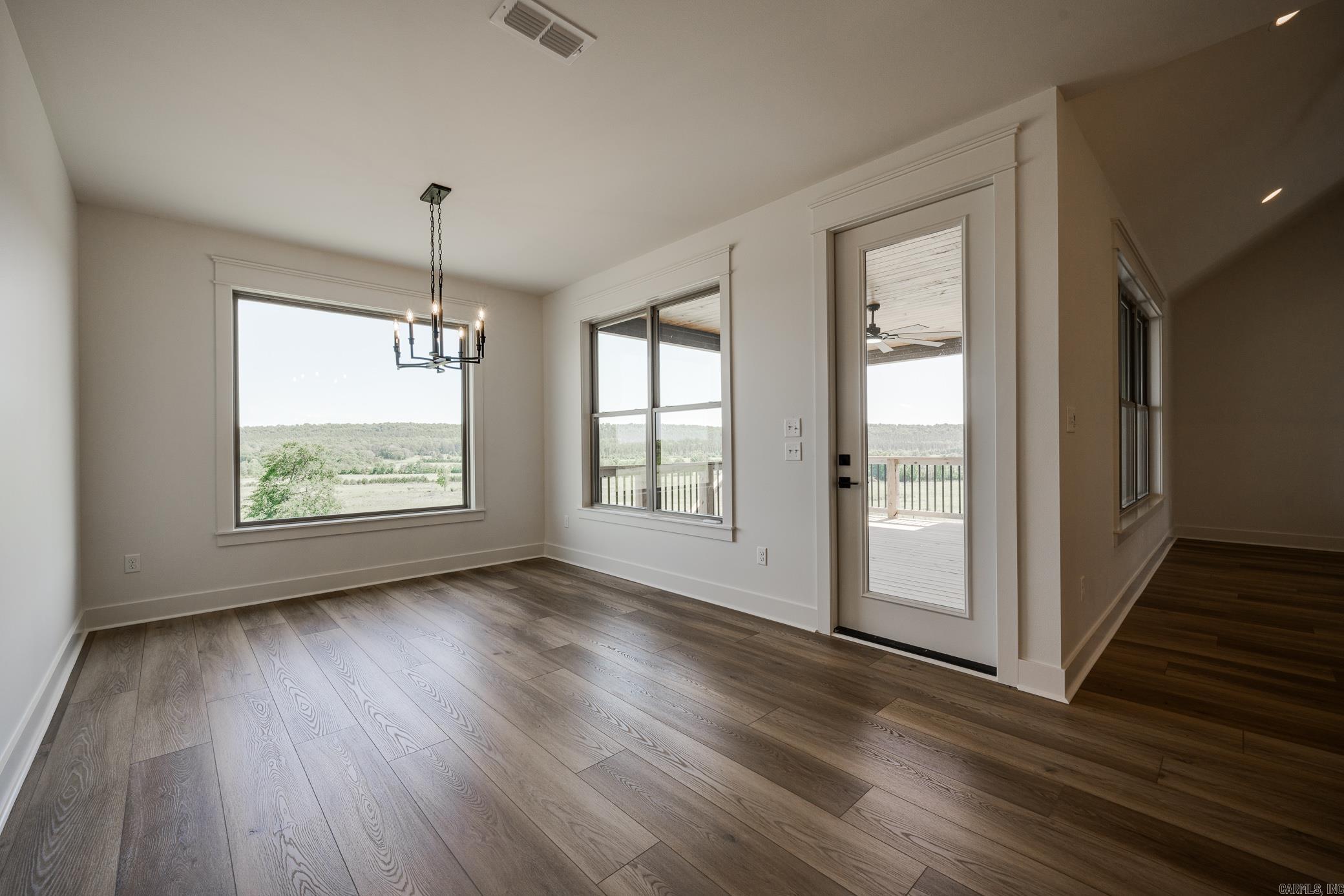 REYNOLDS RIDGE - Residential