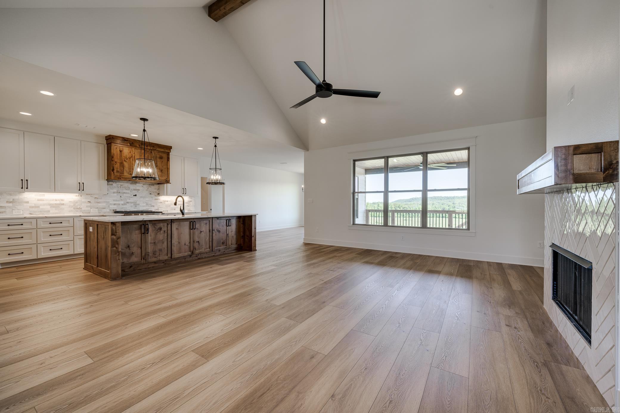 REYNOLDS RIDGE - Residential